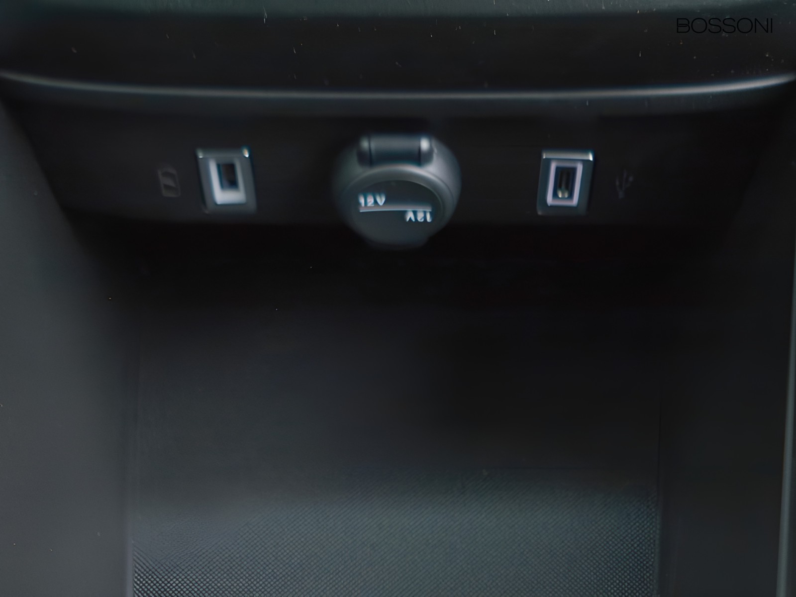 18 - Fiat 600 1.2 hybrid 145cv icon