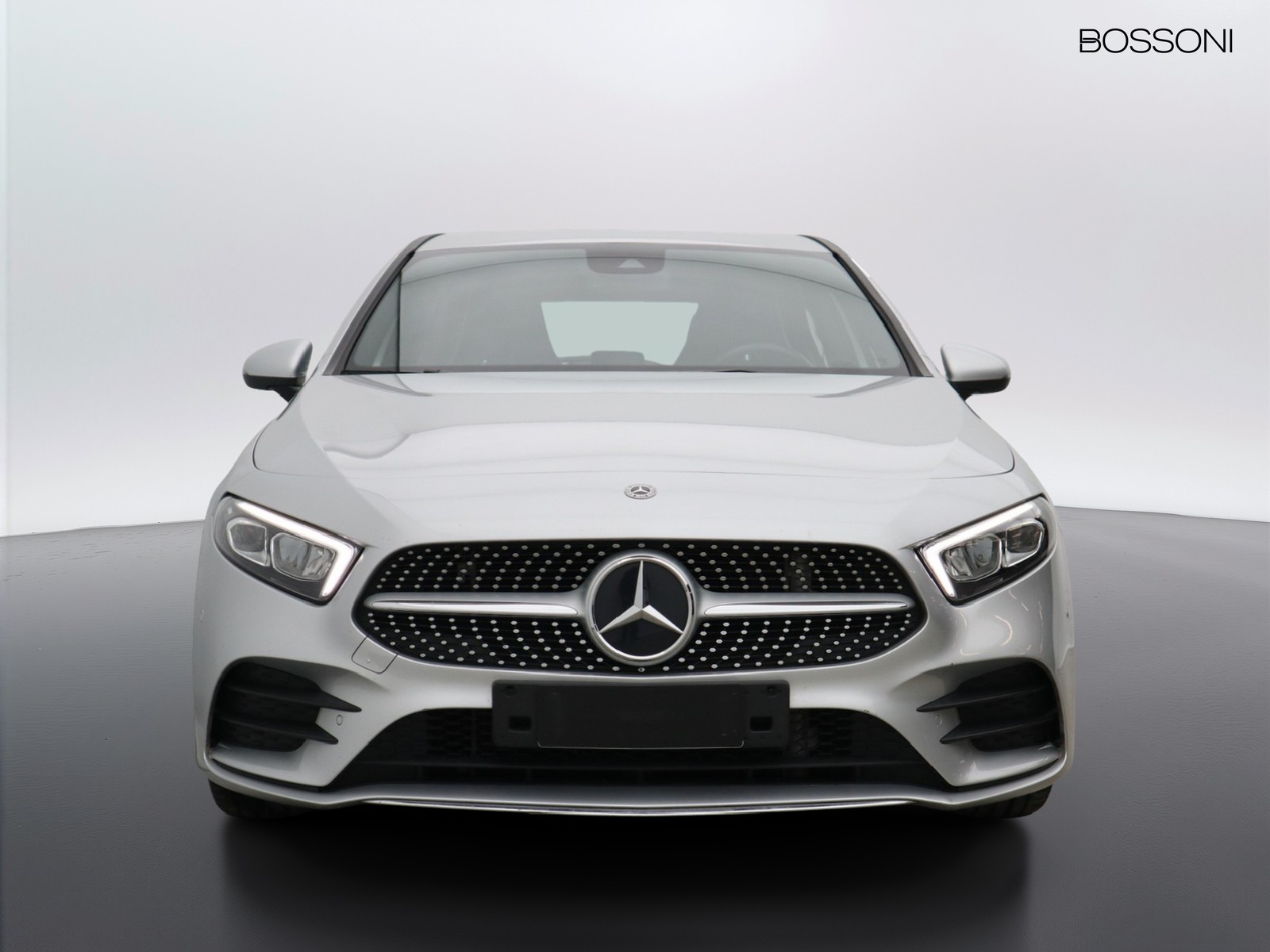 2 - Mercedes Classe A 200 premium 7g-dct