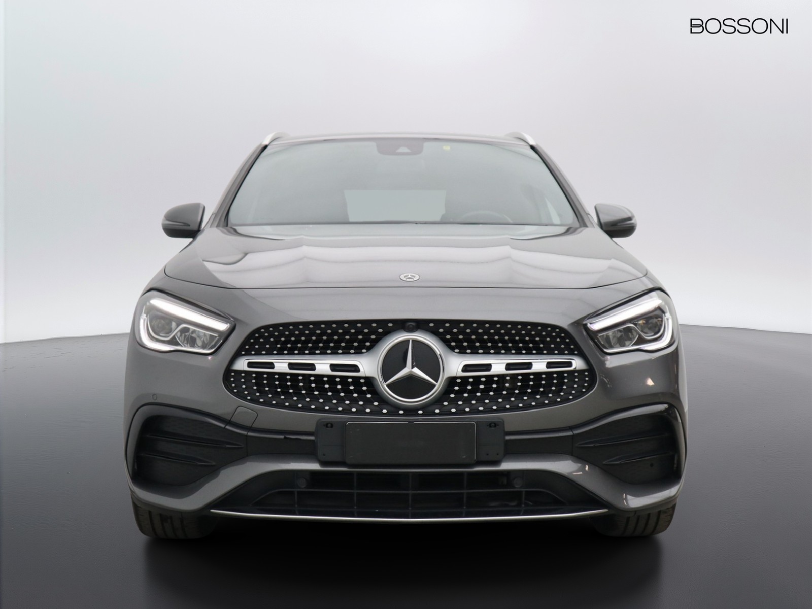 2 - Mercedes GLA 200 d premium 8g-dct