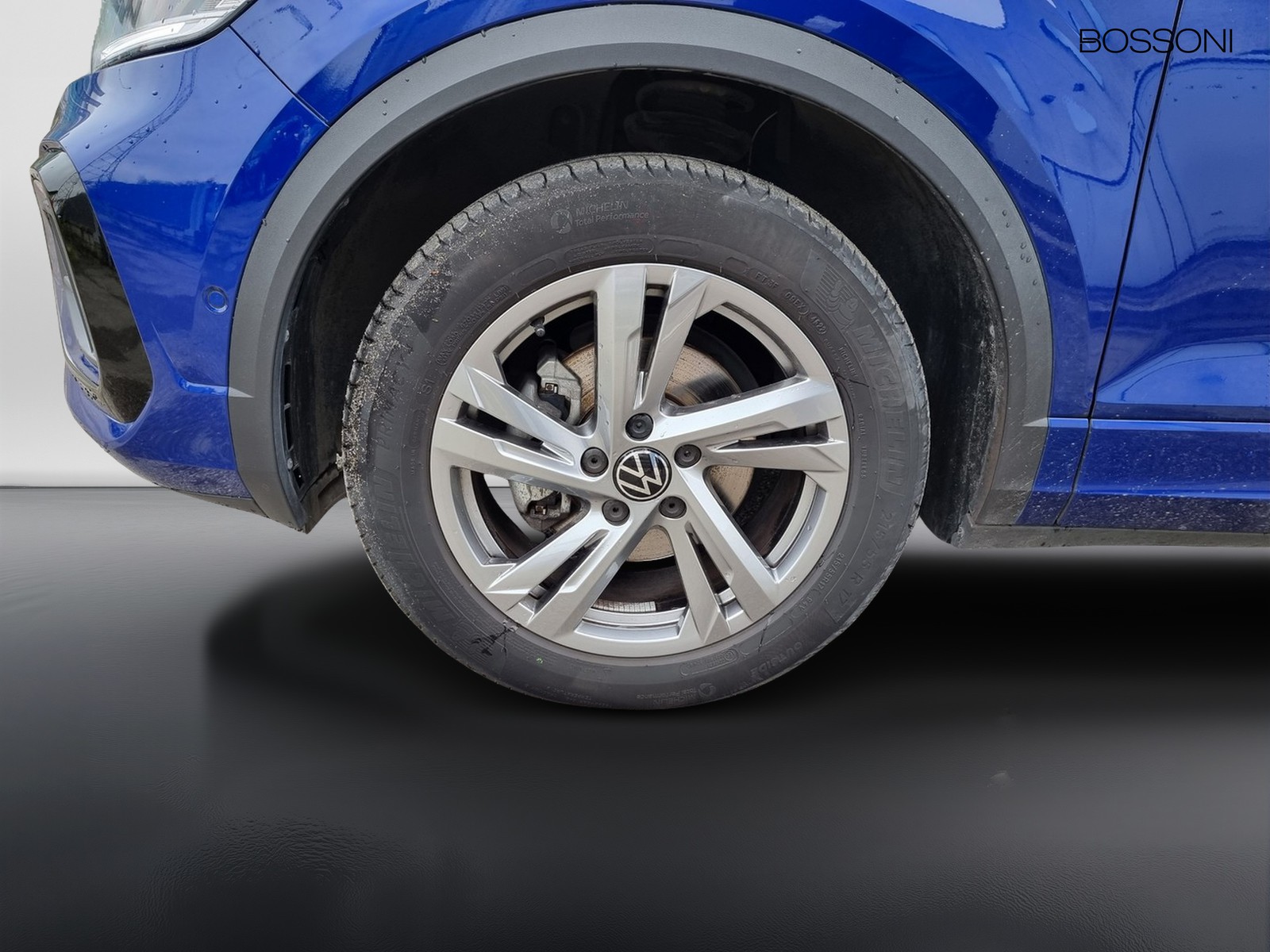 5 - Volkswagen T-Roc 1.5 tsi act r line
