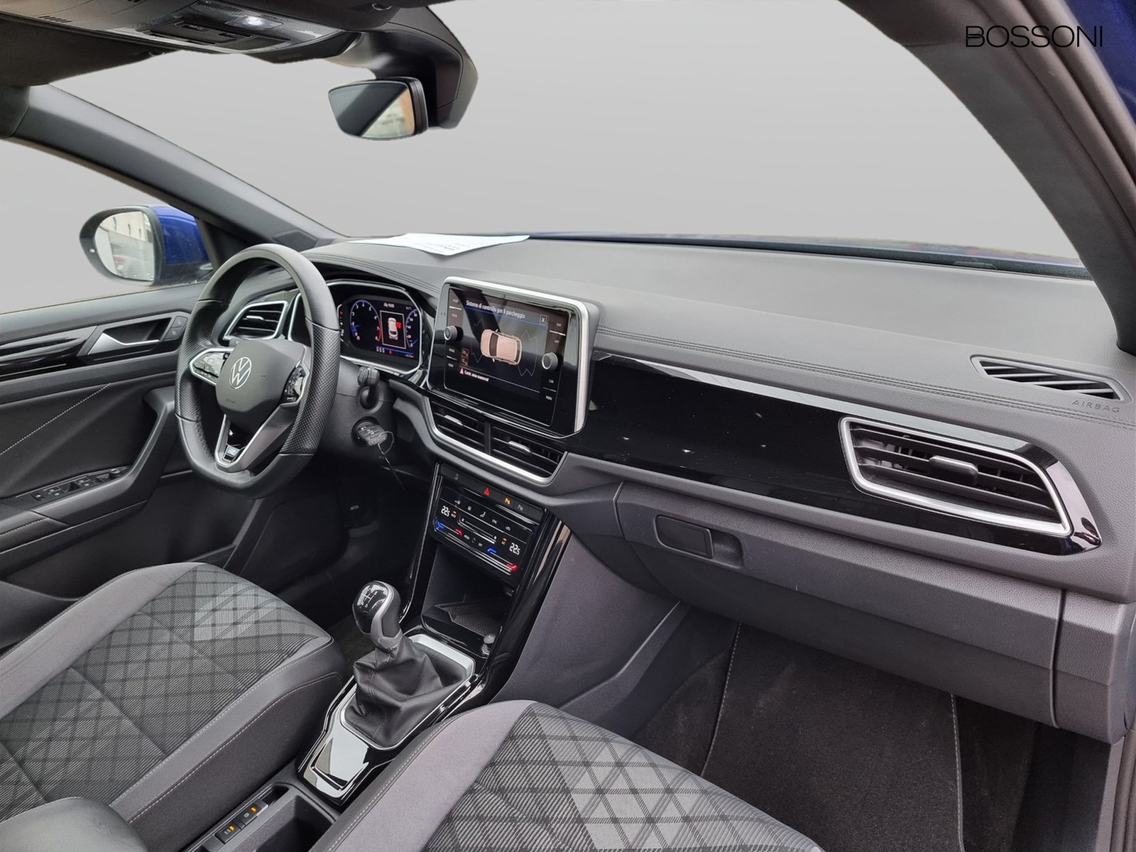 11 - Volkswagen T-Roc 1.5 tsi act r line