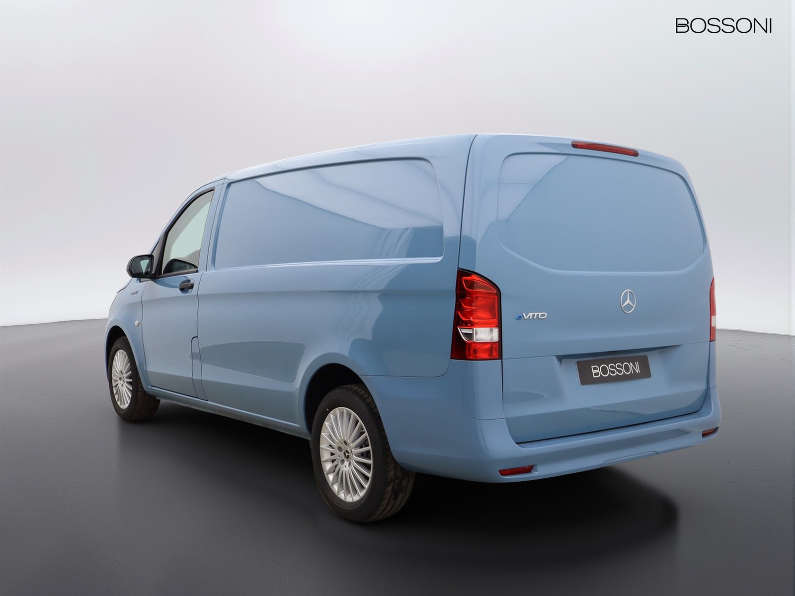 5 - Mercedes Vans Vito efurgone 112 long 60kwh