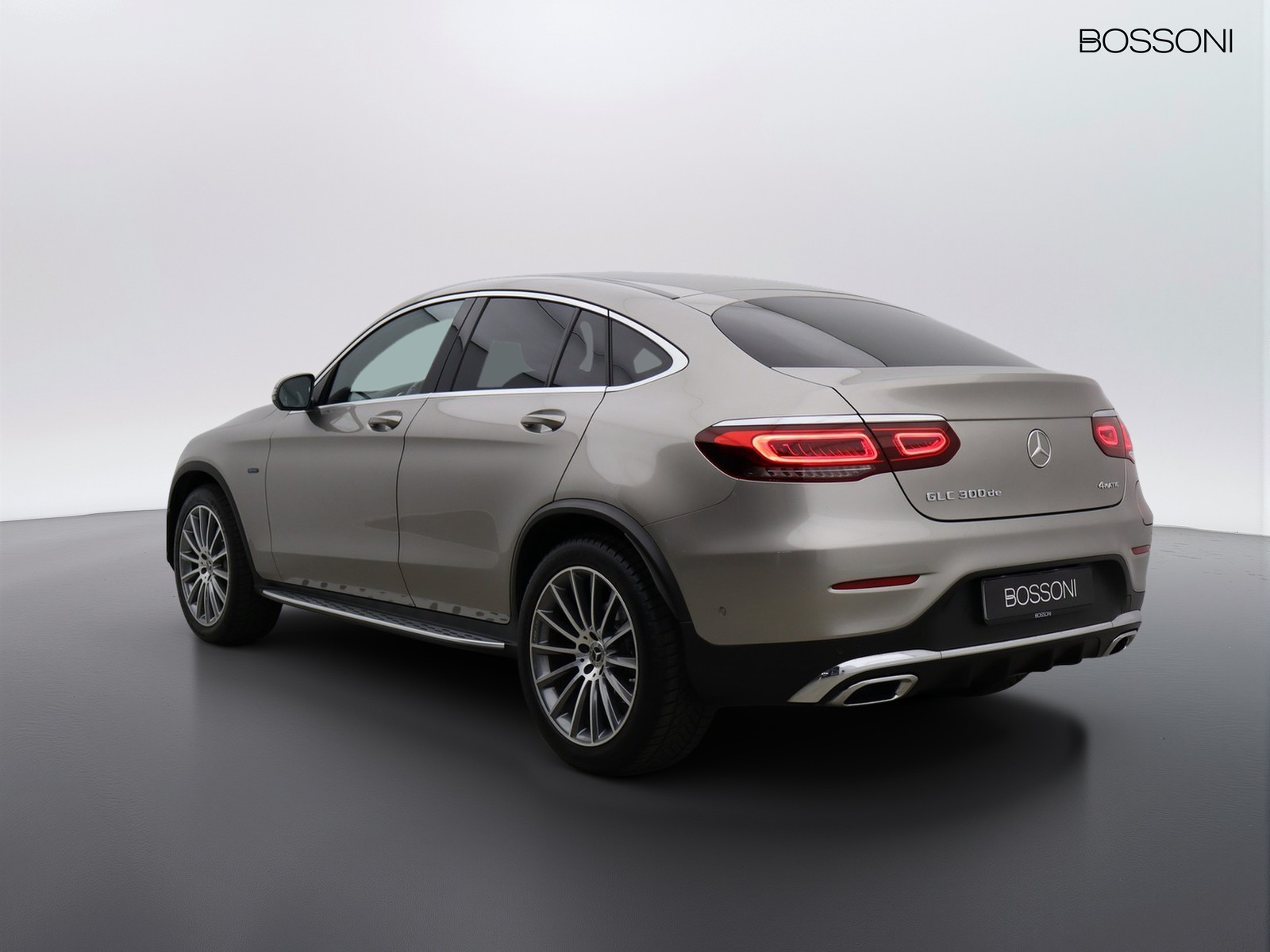 5 - Mercedes GLC coupe 300 de plug in hybrid (de eq-power) premium 4matic 9g-tronic plus