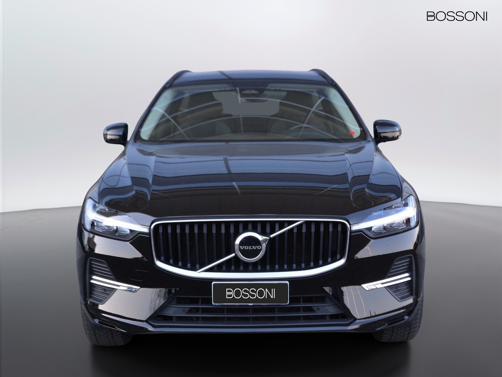 2 - Volvo XC60 2.0 b4 core automatico