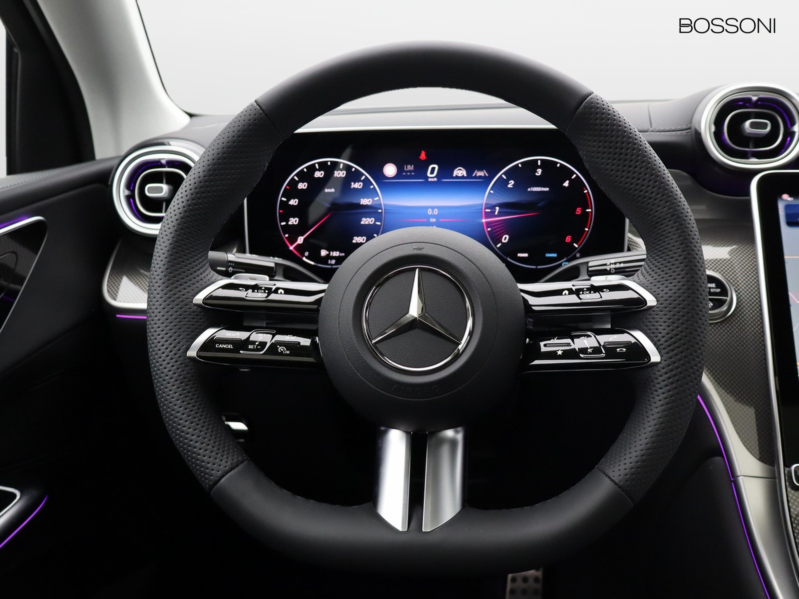 17 - Mercedes GLC coupe 220 d amg line premium 4matic 9g-tronic