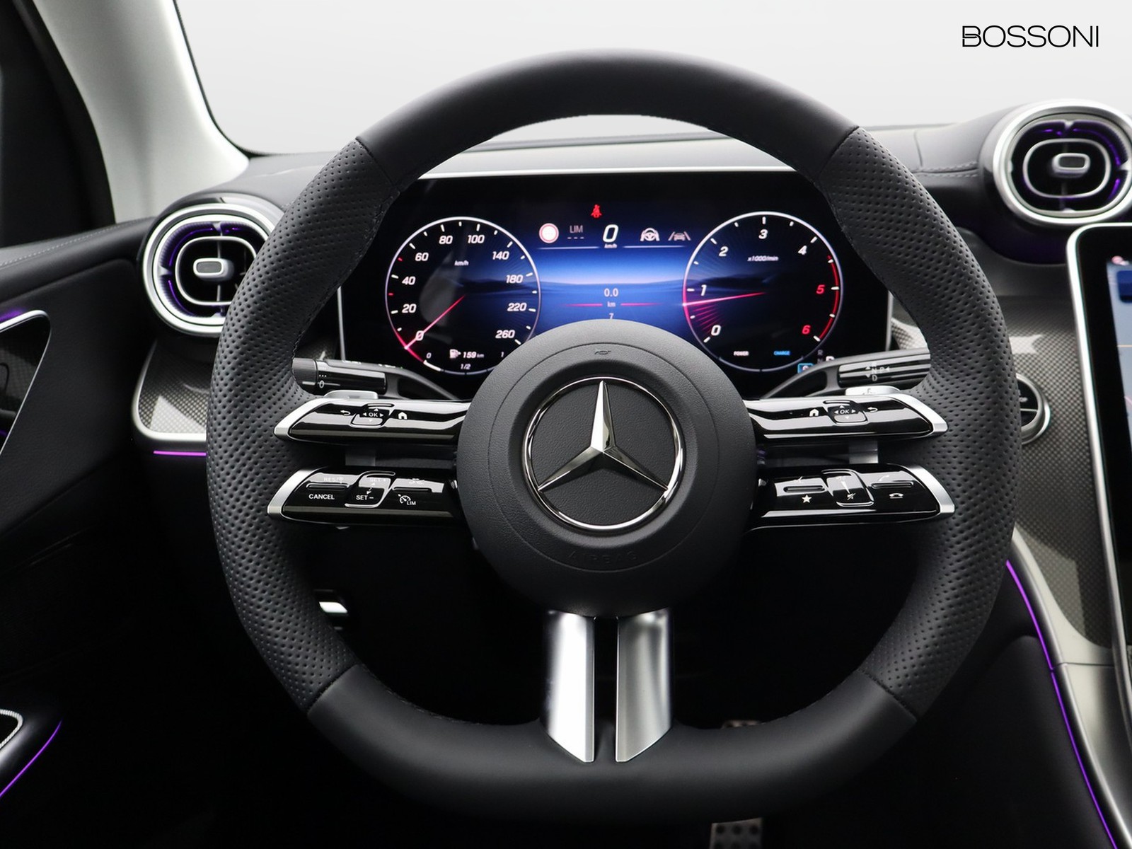 17 - Mercedes GLC coupe 220 d amg line premium 4matic 9g-tronic