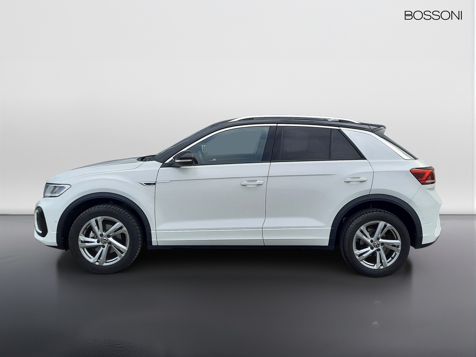 3 - Volkswagen T-Roc 1.0 tsi 110cv r line