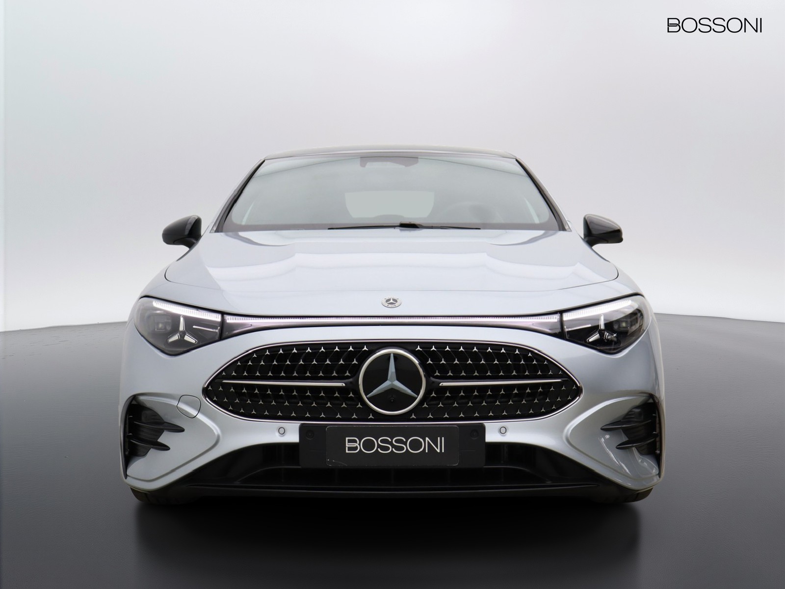 2 - Mercedes CLA 200 advanced plus 4matic auto