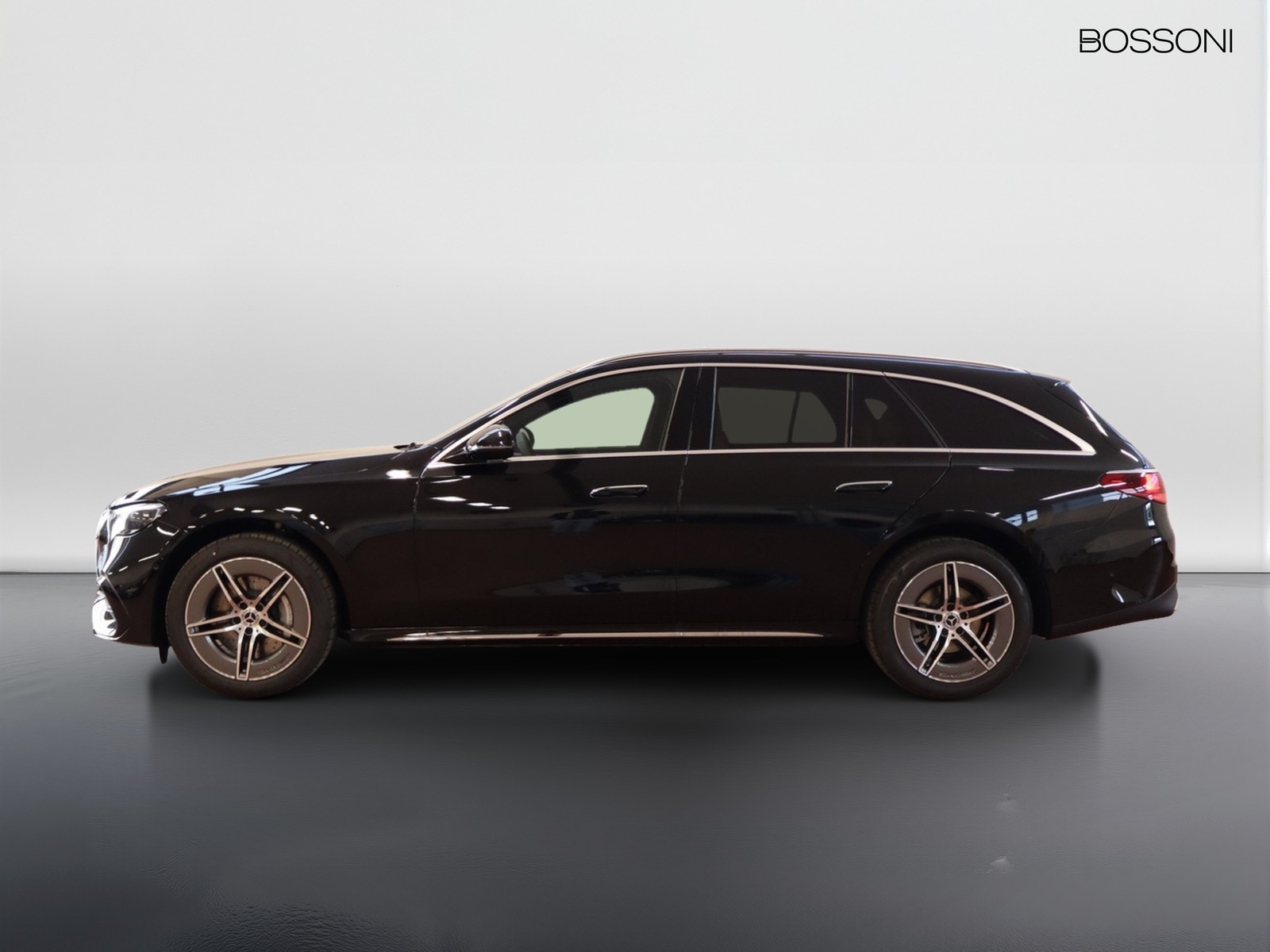 3 - Mercedes Classe E station wagon 220 d amg line advanced 4matic 9g-tronic