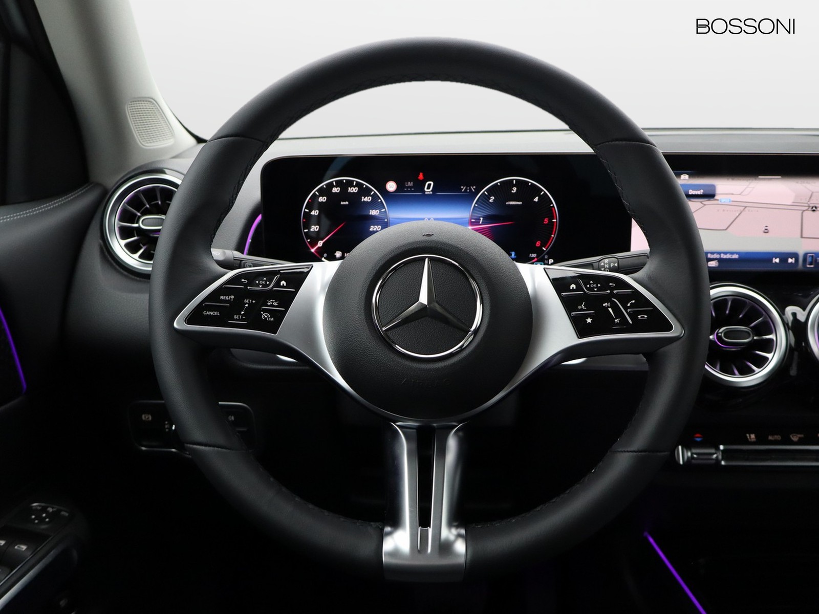 17 - Mercedes GLB 200 d progressive advanced plus 8g-dct