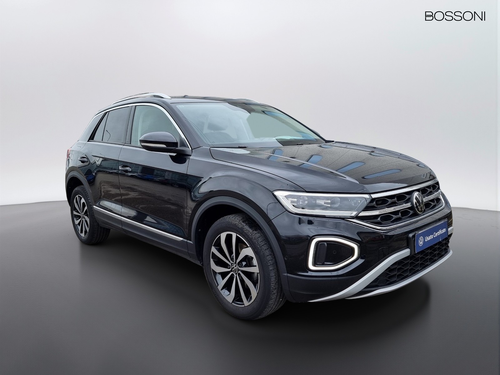 2 - Volkswagen T-Roc 1.0 tsi 110cv style