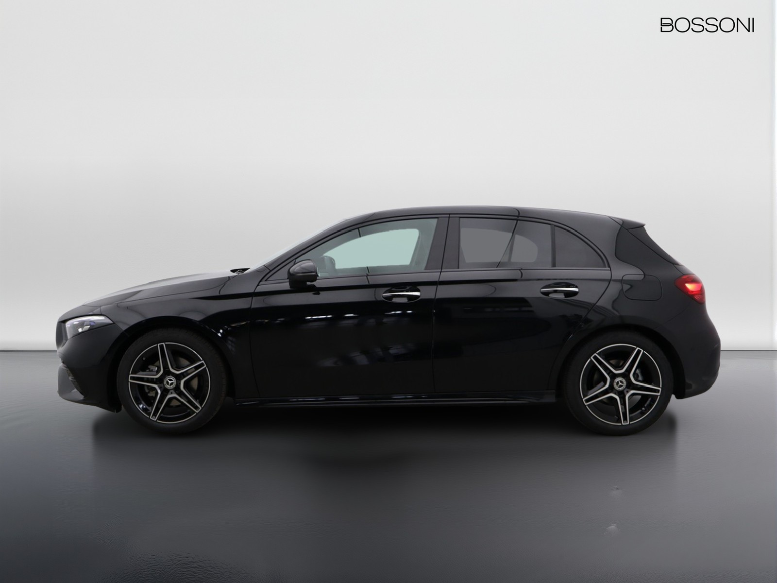 3 - Mercedes Classe A 180 d amg line premium speedshift dct amg 8g