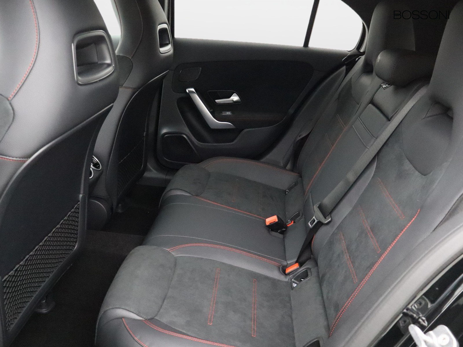 8 - Mercedes Classe A 180 d amg line premium speedshift dct amg 8g