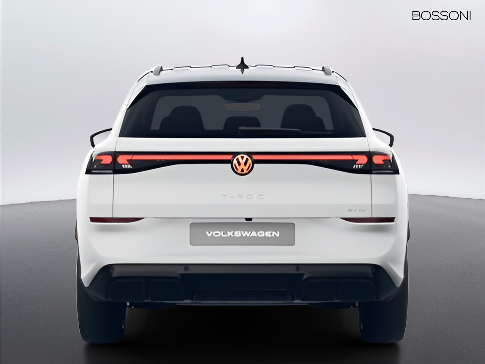 2 - Volkswagen T-Roc 1.5 etsi act 150cv r-line dsg
