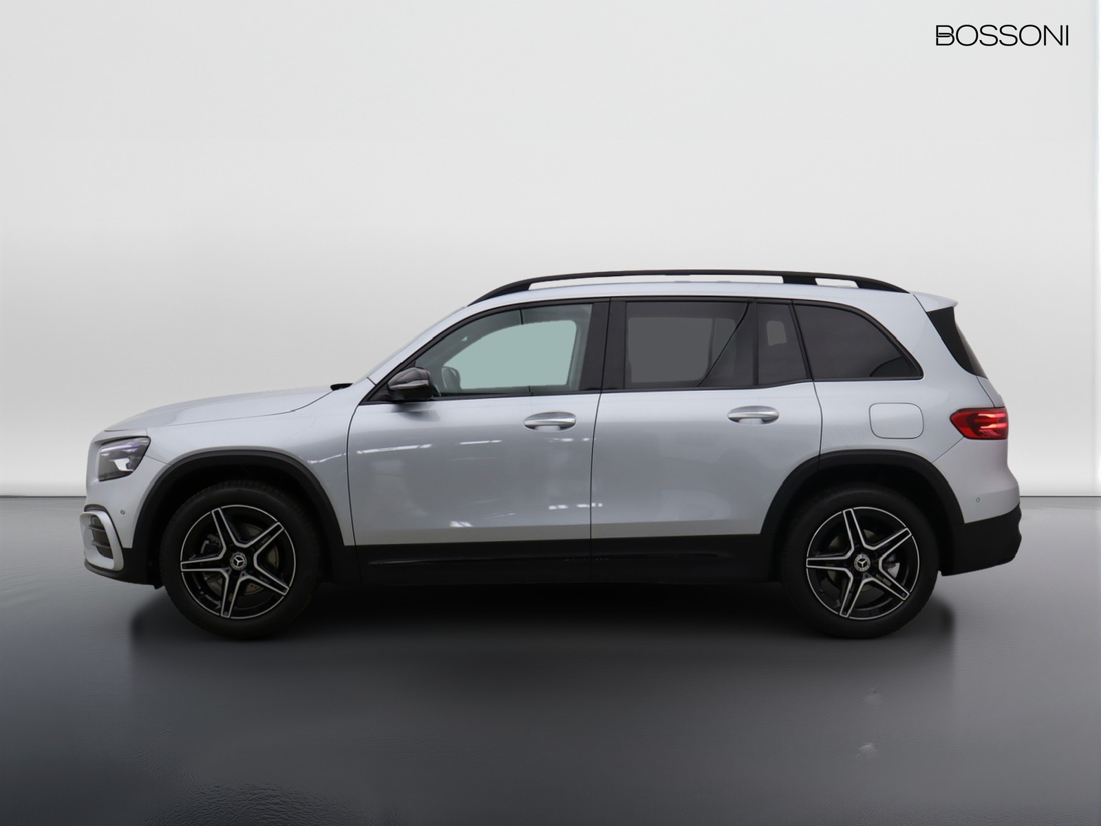 3 - Mercedes GLB 200 d amg line premium 8g-dct