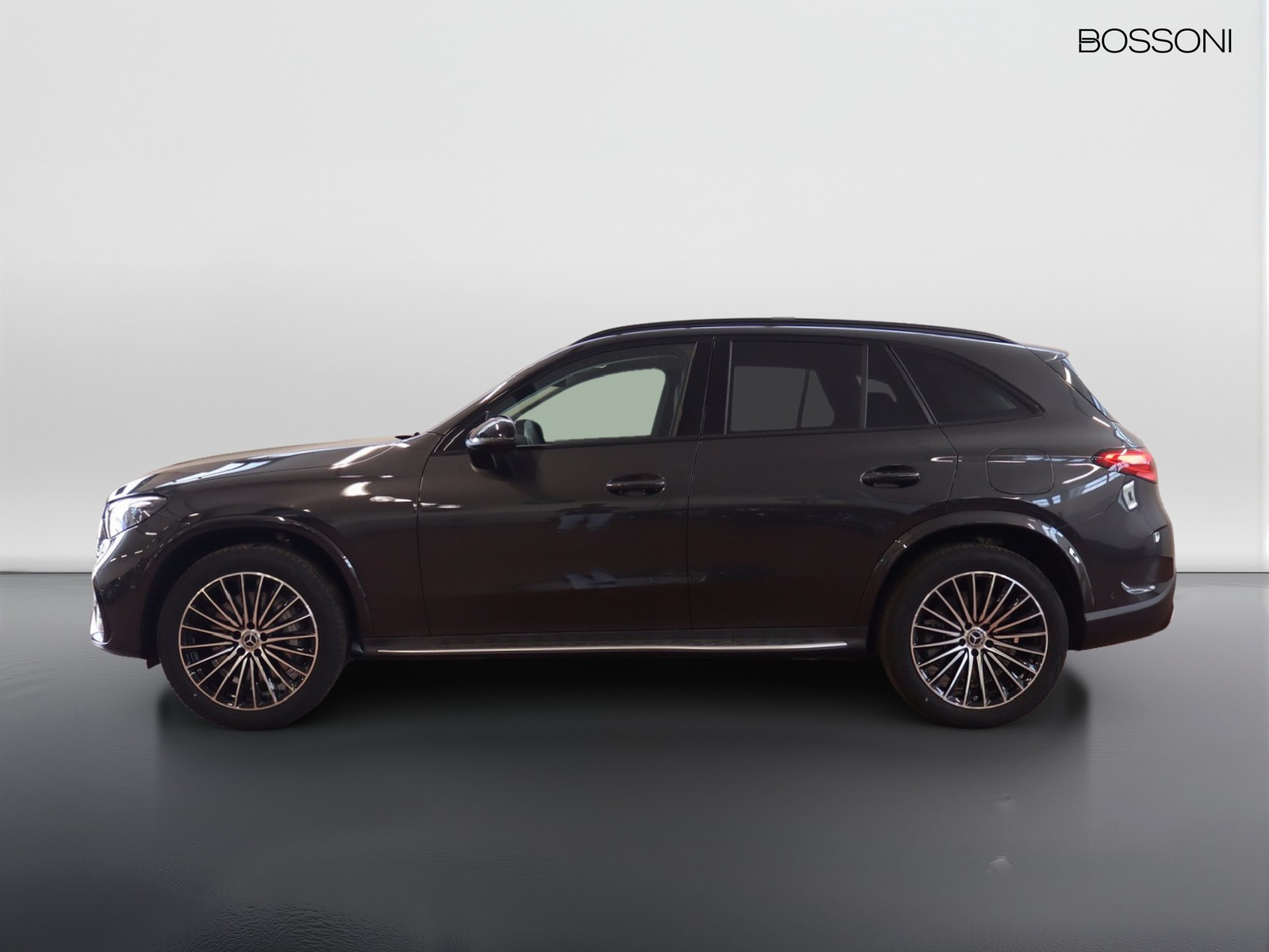 3 - Mercedes GLC suv 300 de plug in hybrid amg line advanced tech 4matic 9g-tronic