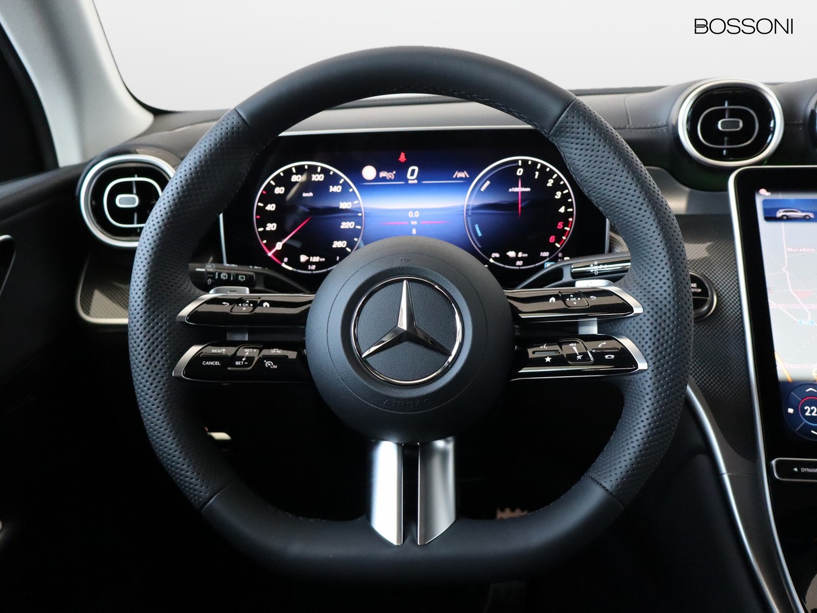 16 - Mercedes GLC suv 300 de plug in hybrid amg line advanced tech 4matic 9g-tronic