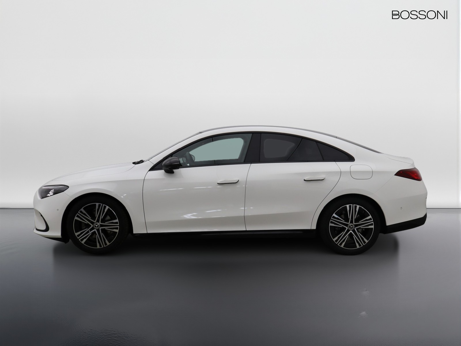 3 - Mercedes CLA 180 advanced plus auto