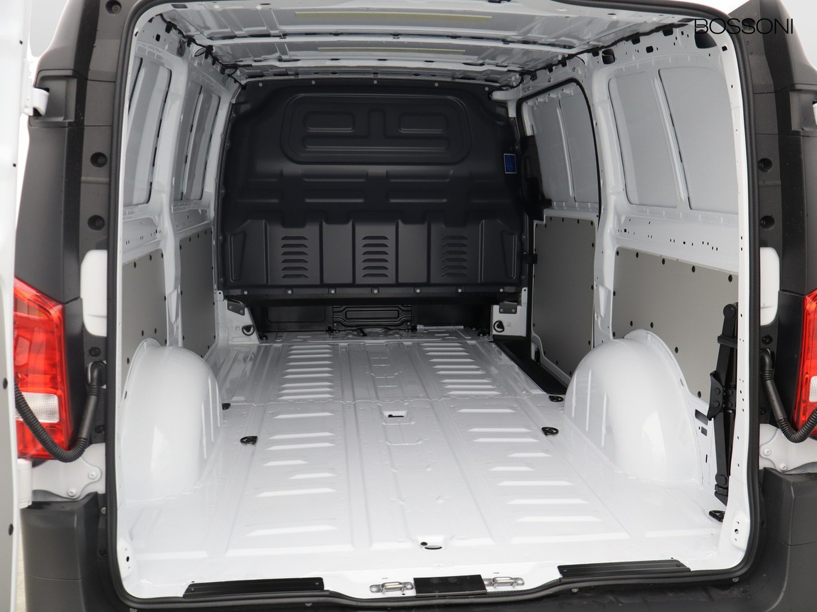 14 - Mercedes Vans Vito furgone 110 cdi long pro