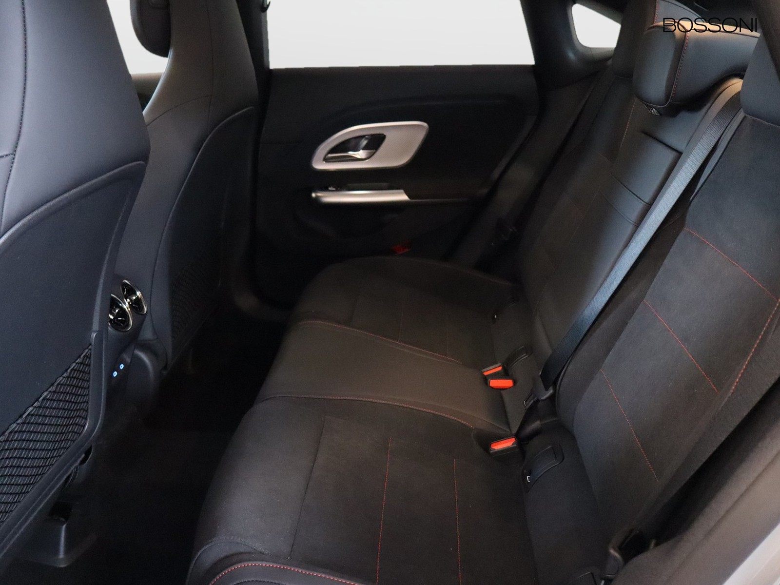 8 - Mercedes CLA 200 advanced plus auto