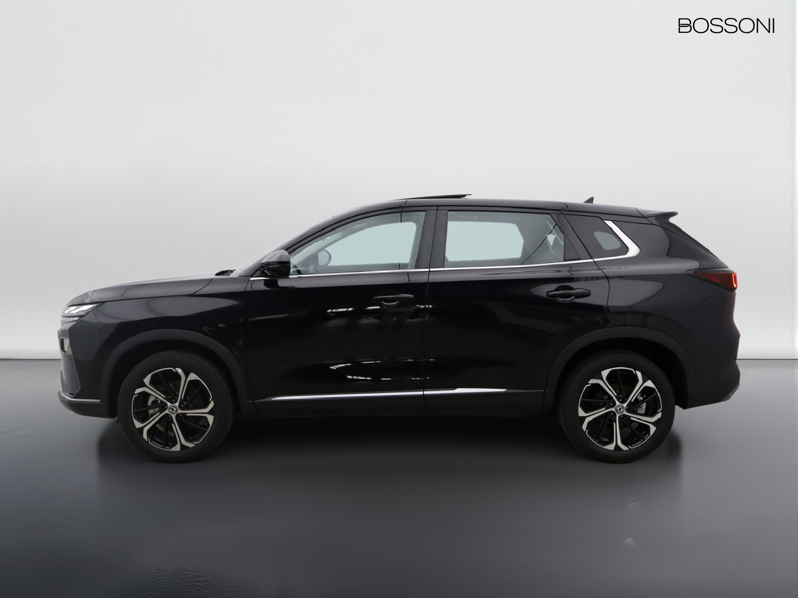3 - Dongfeng Huge 1.5 t e2 320t auto