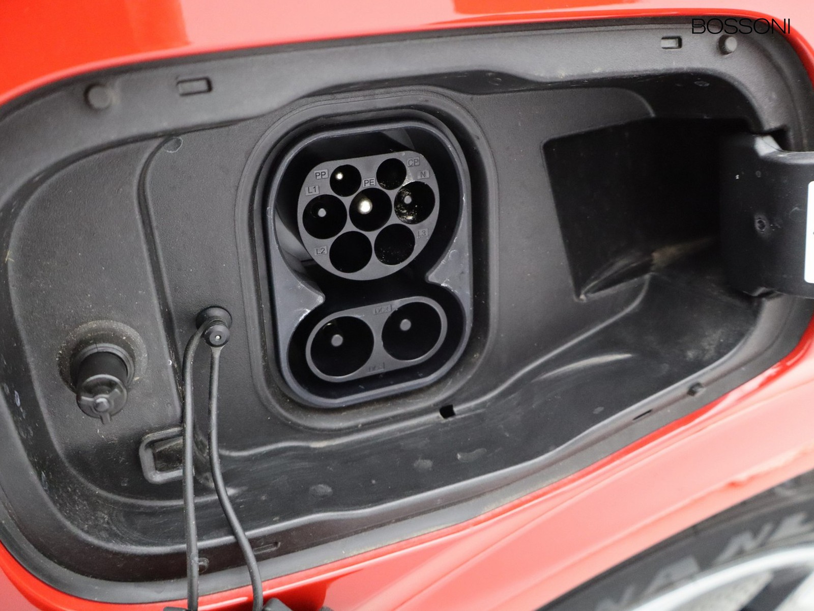 17 - Dongfeng Box 32,6 kwh style edition