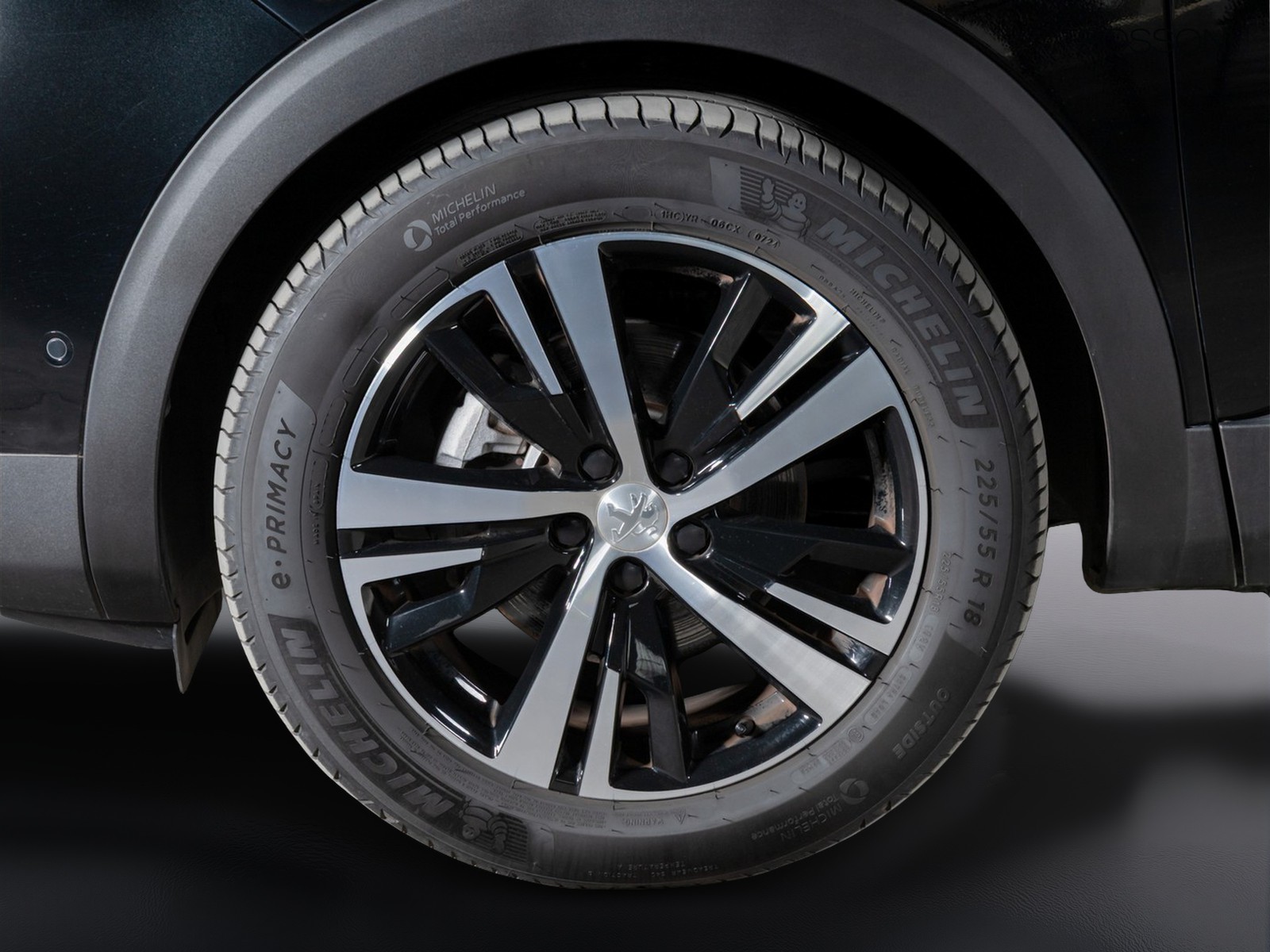 12 - Peugeot 3008 1.2 puretech turbo gt s&s