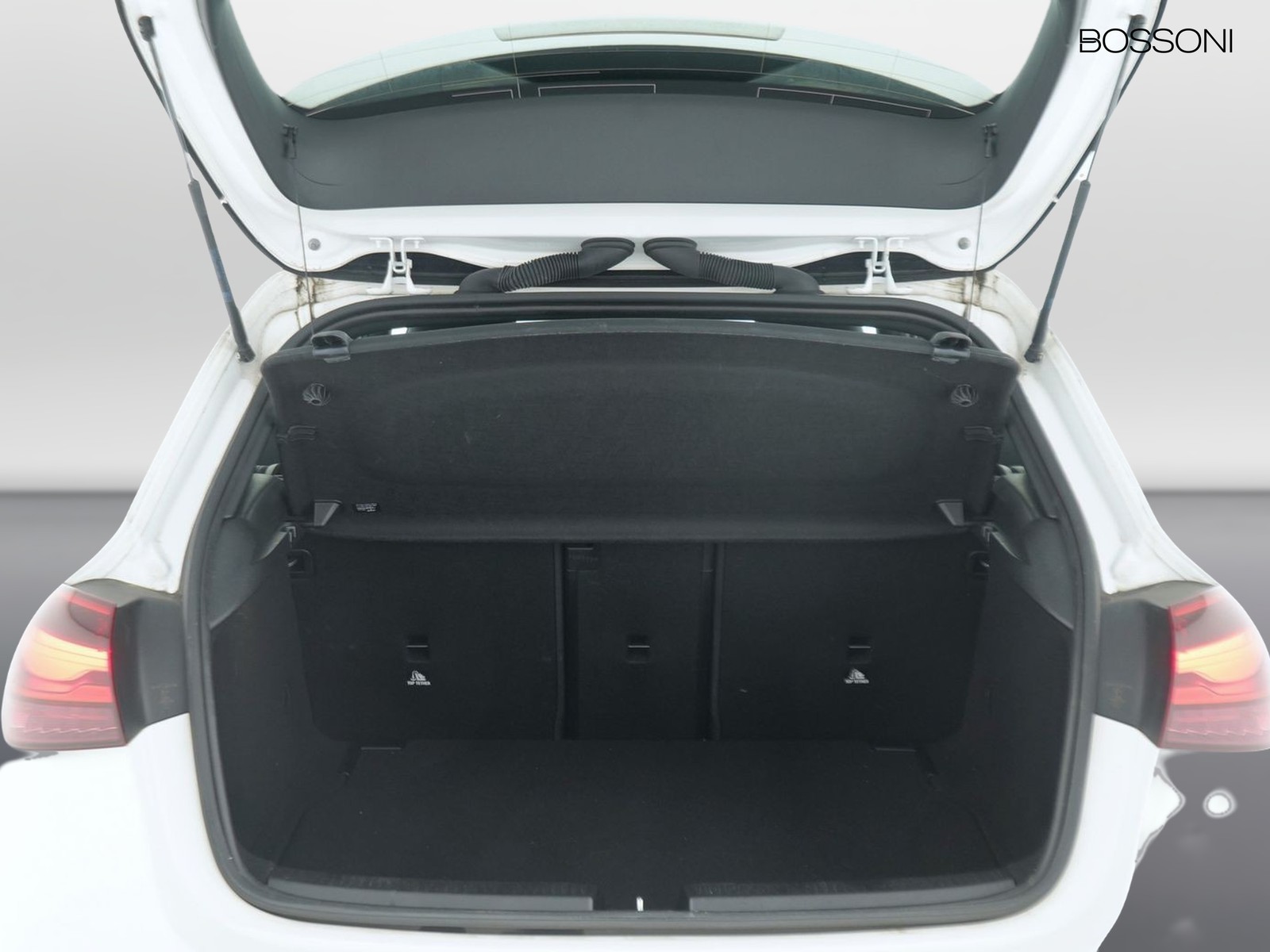 10 - Mercedes Classe A 180 amg line advanced plus 7g-dct