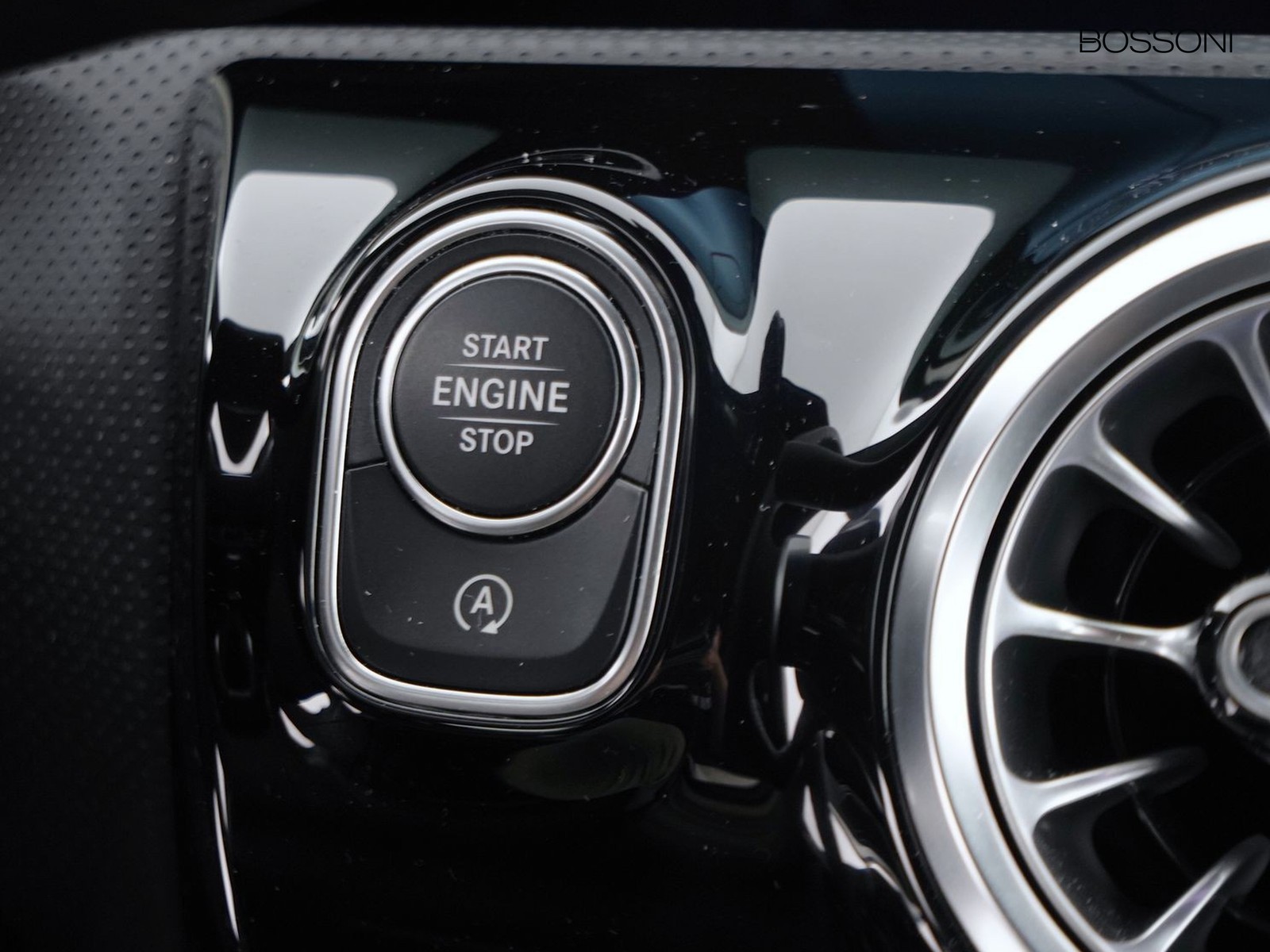 24 - Mercedes Classe A 180 amg line advanced plus 7g-dct