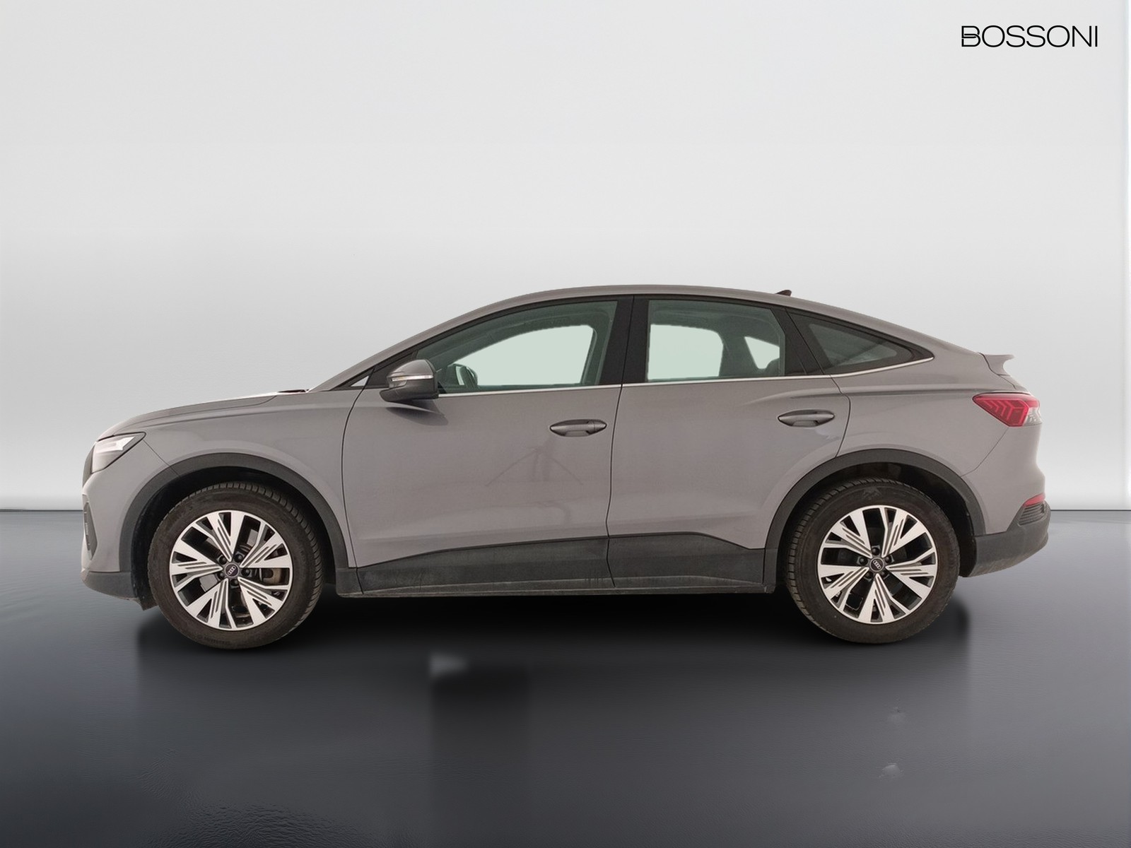 3 - Audi Q4 e-tron sportback e-tron 45 business quattro