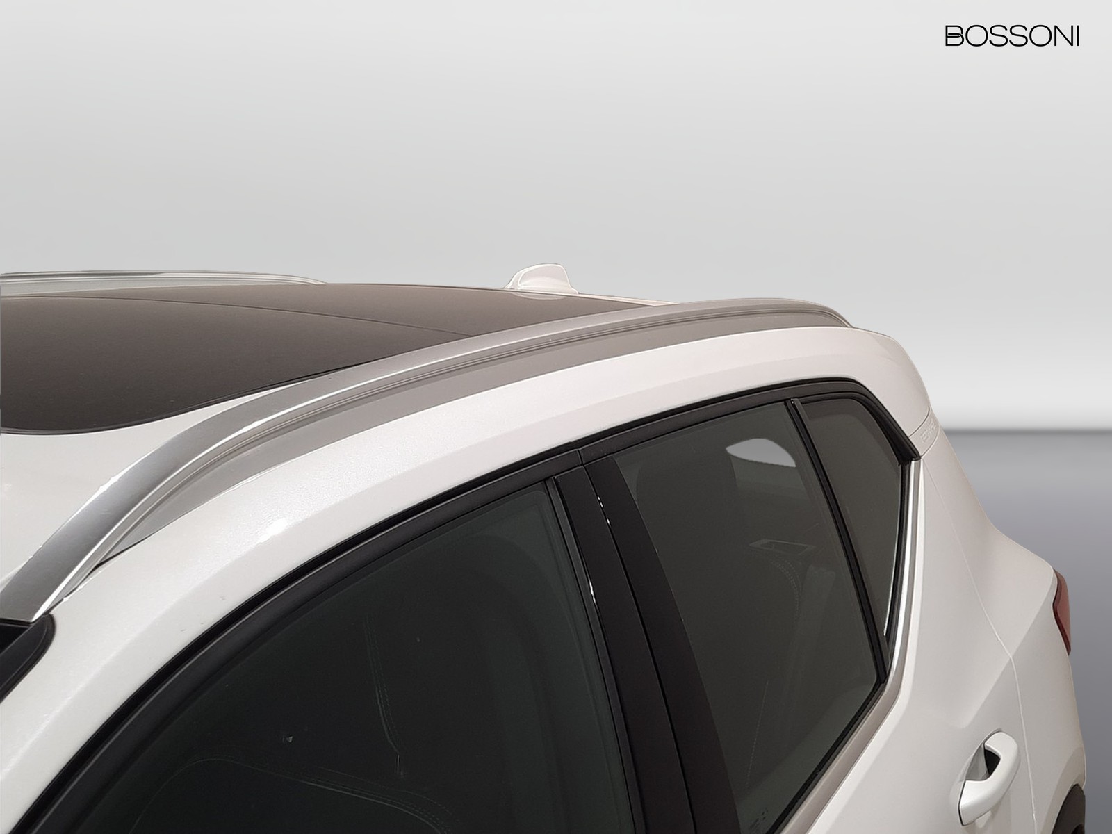 29 - Volvo XC40 1.5 t5 recharge plug-in-hybrid ultimate bright automatico