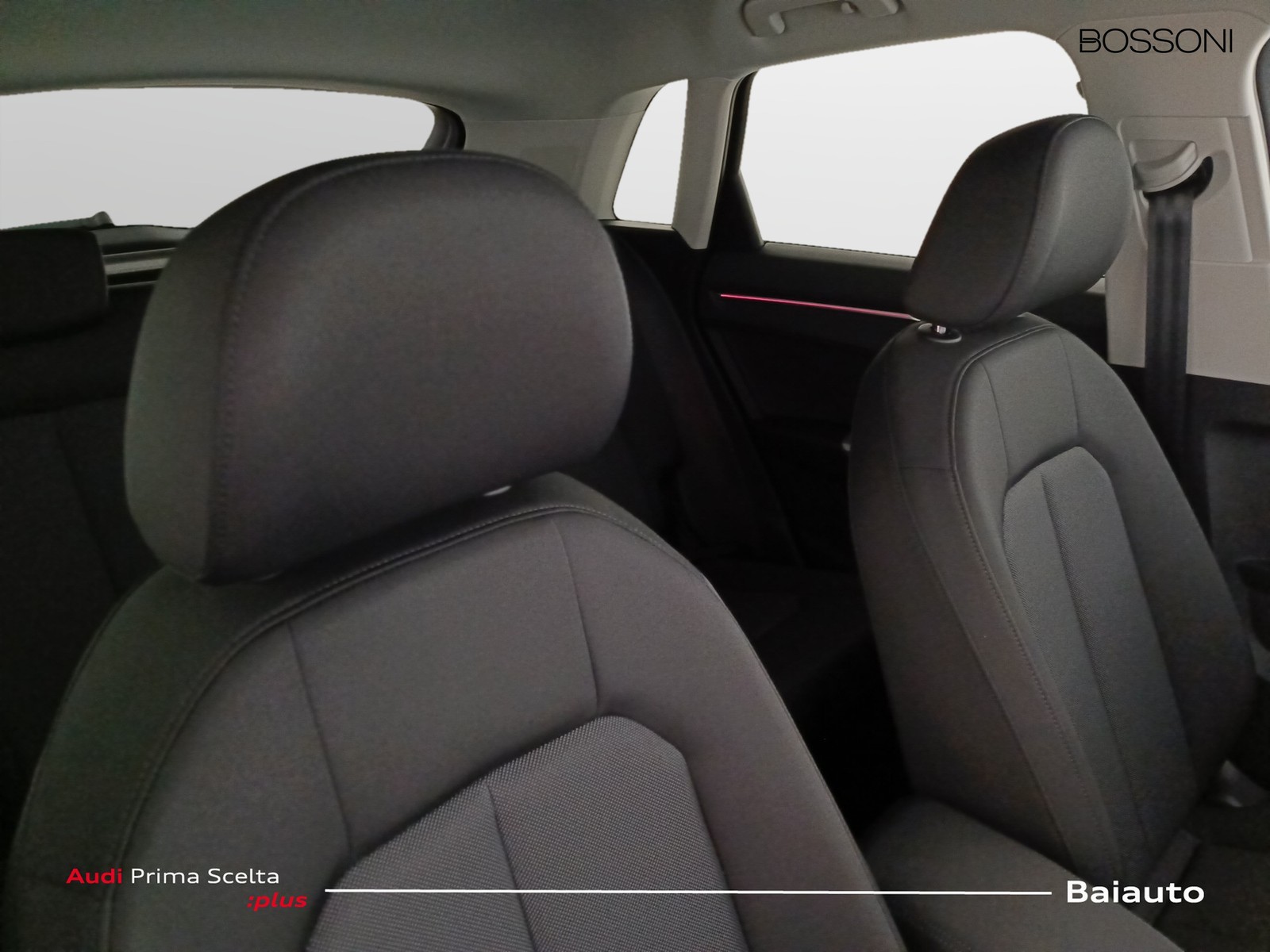 24 - Audi Q3 35 2.0 tdi business advanced s tronic