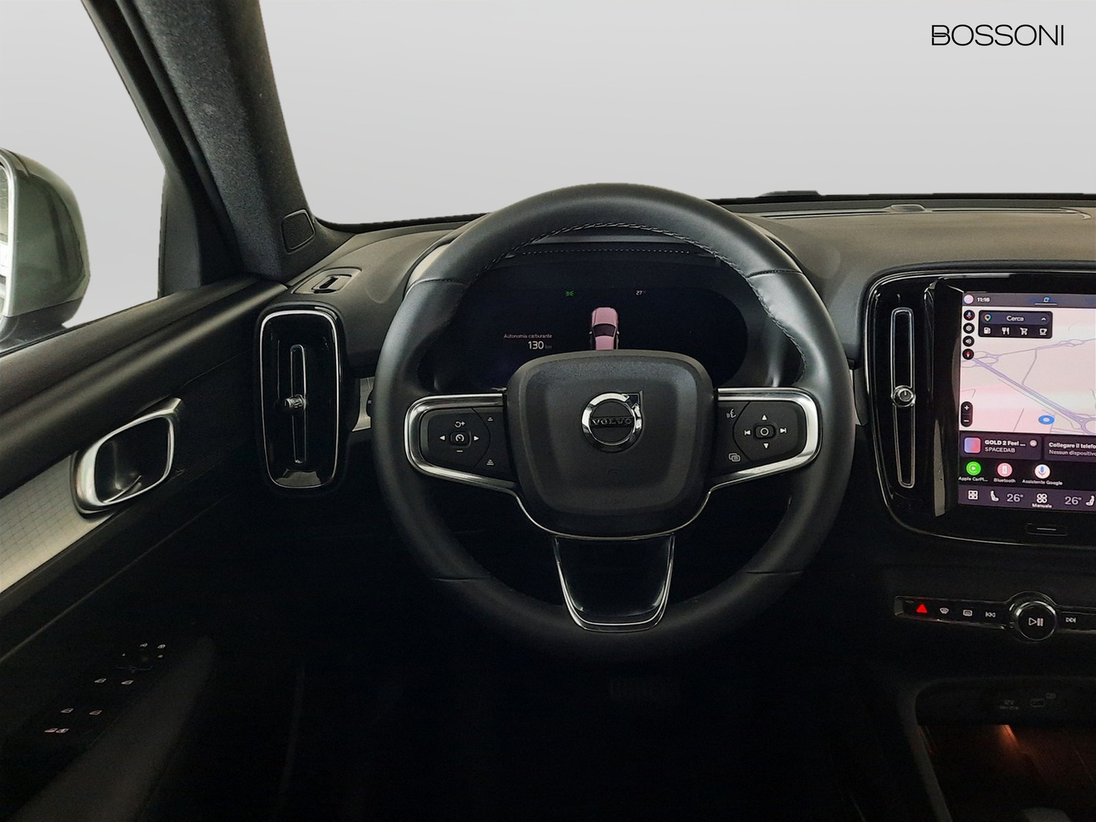 11 - Volvo XC40 2.0 b3 core automatico