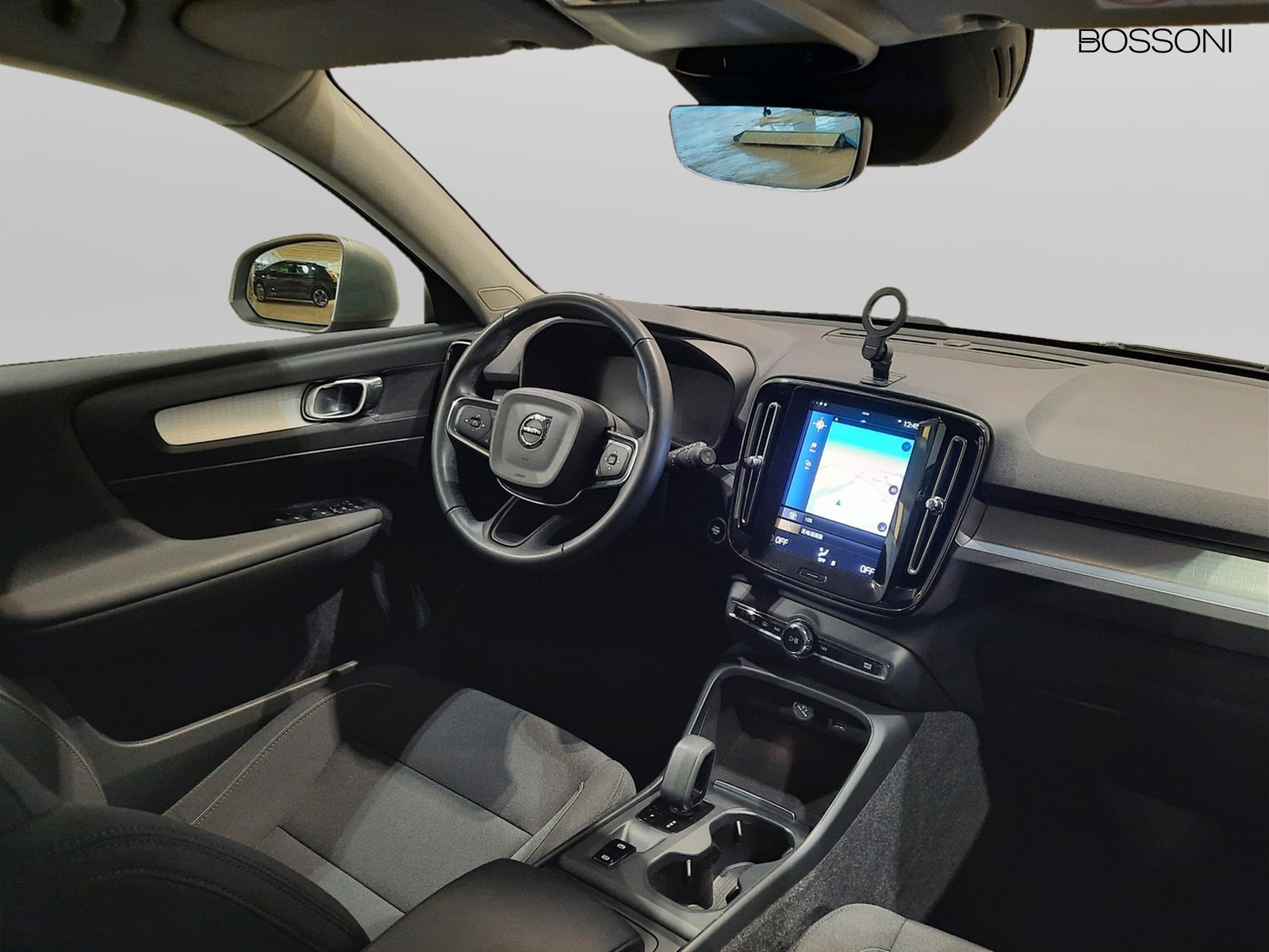 5 - Volvo XC40 n1 1.5 t2 momentum geartronic my21 autocarro