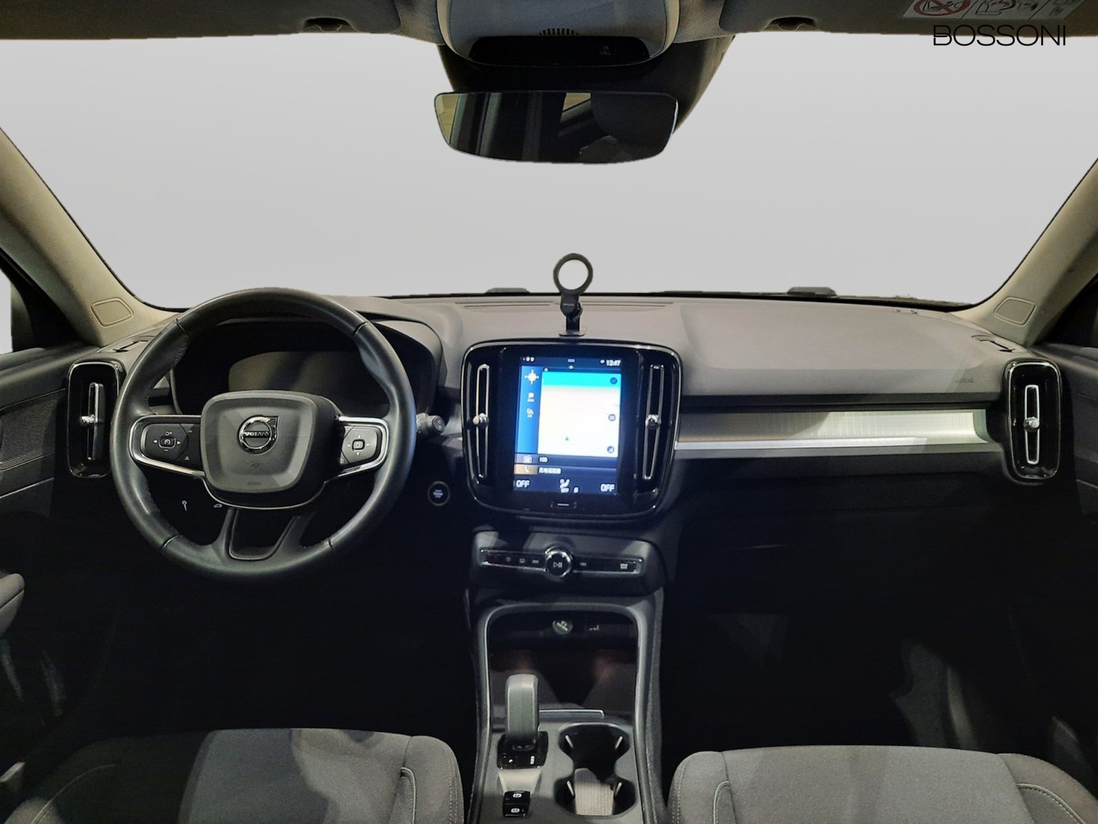 6 - Volvo XC40 n1 1.5 t2 momentum geartronic my21 autocarro