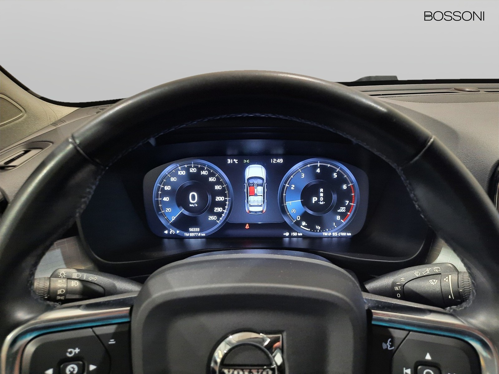 12 - Volvo XC40 n1 1.5 t2 momentum geartronic my21 autocarro