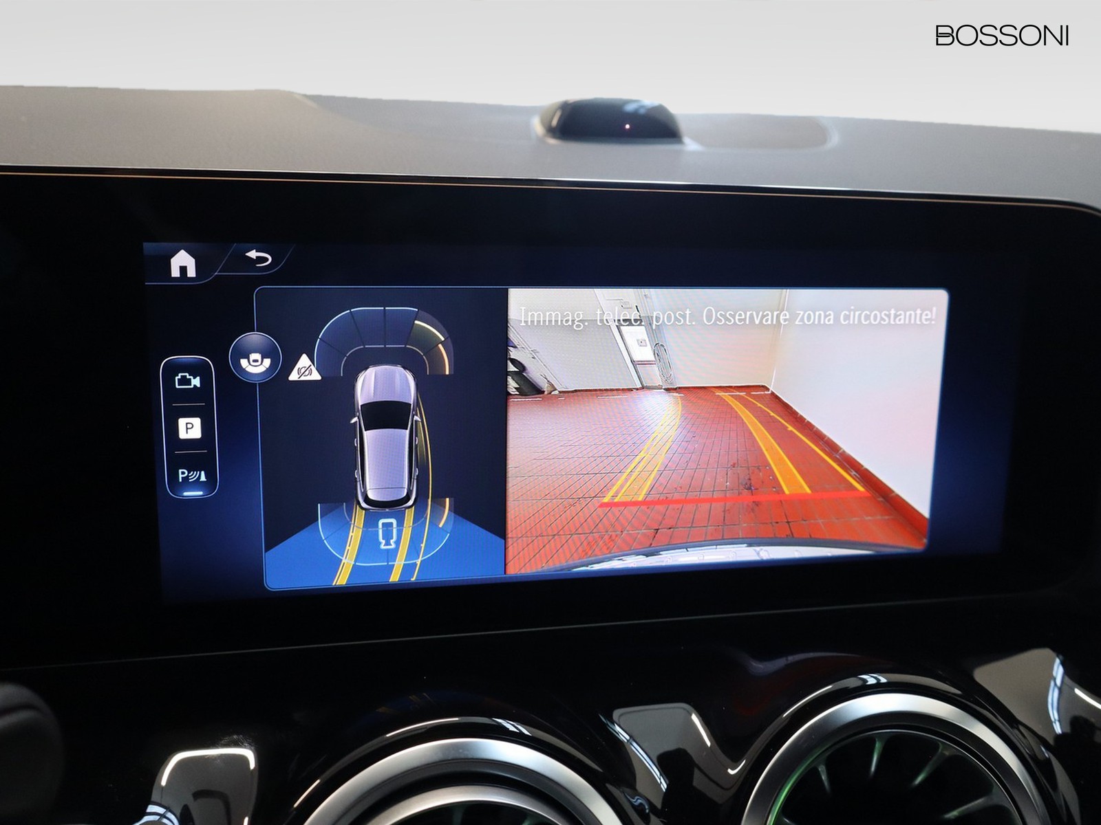 11 - Mercedes GLA 200 d amg line extra 8g-dct