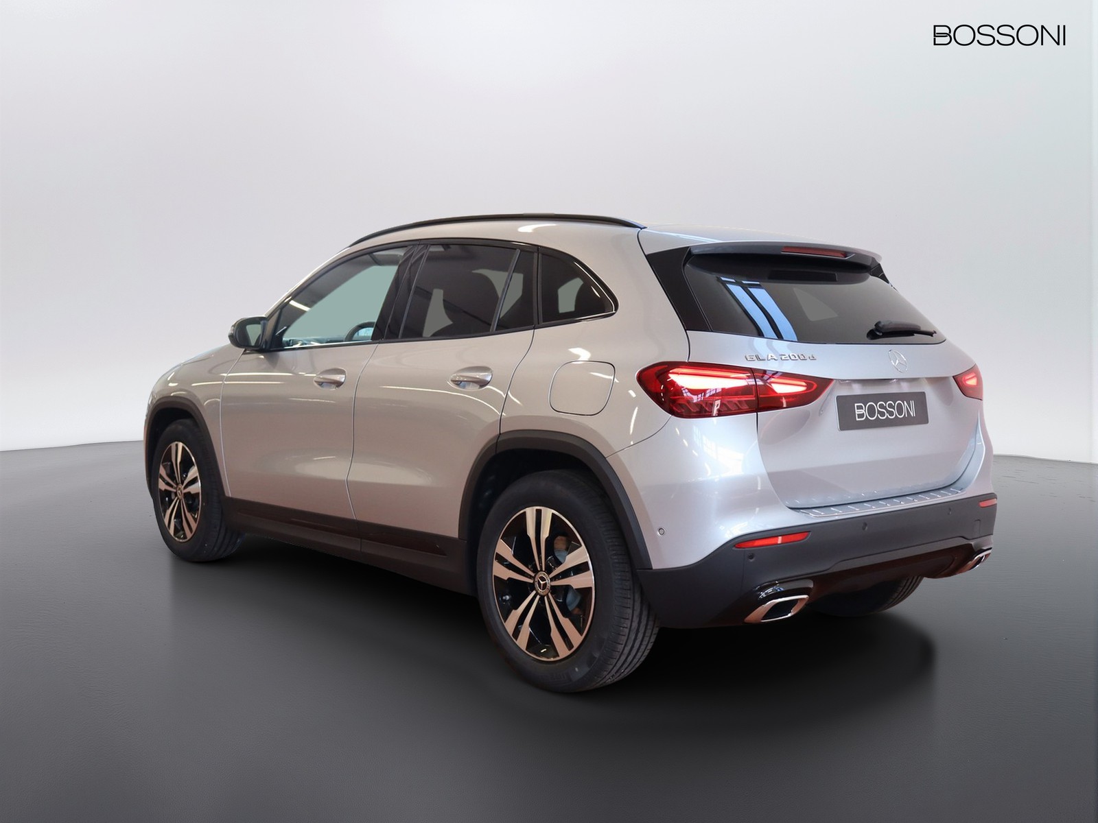 5 - Mercedes GLA 200 d progressive extra 8g-dct