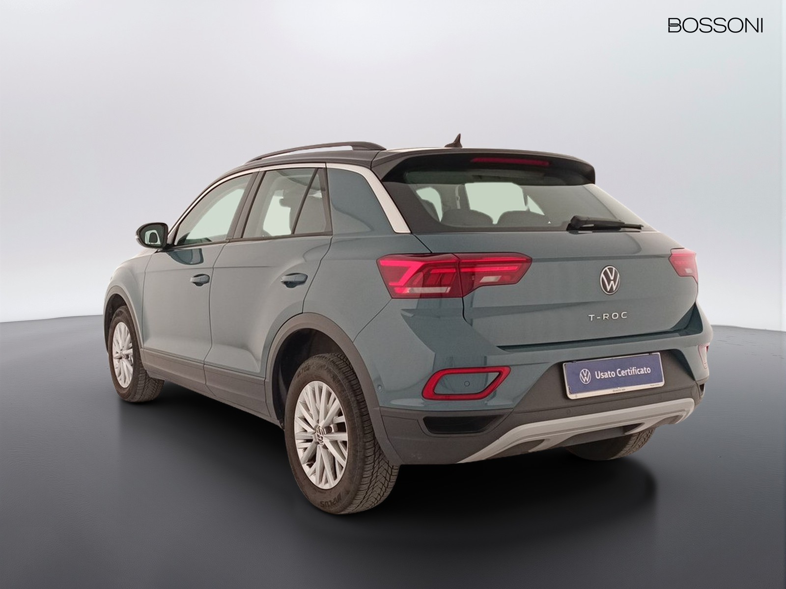 4 - Volkswagen T-Roc 1.0 tsi 110cv life