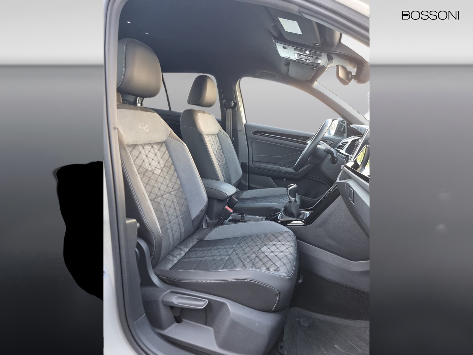 12 - Volkswagen T-Roc 1.0 tsi 110cv r line