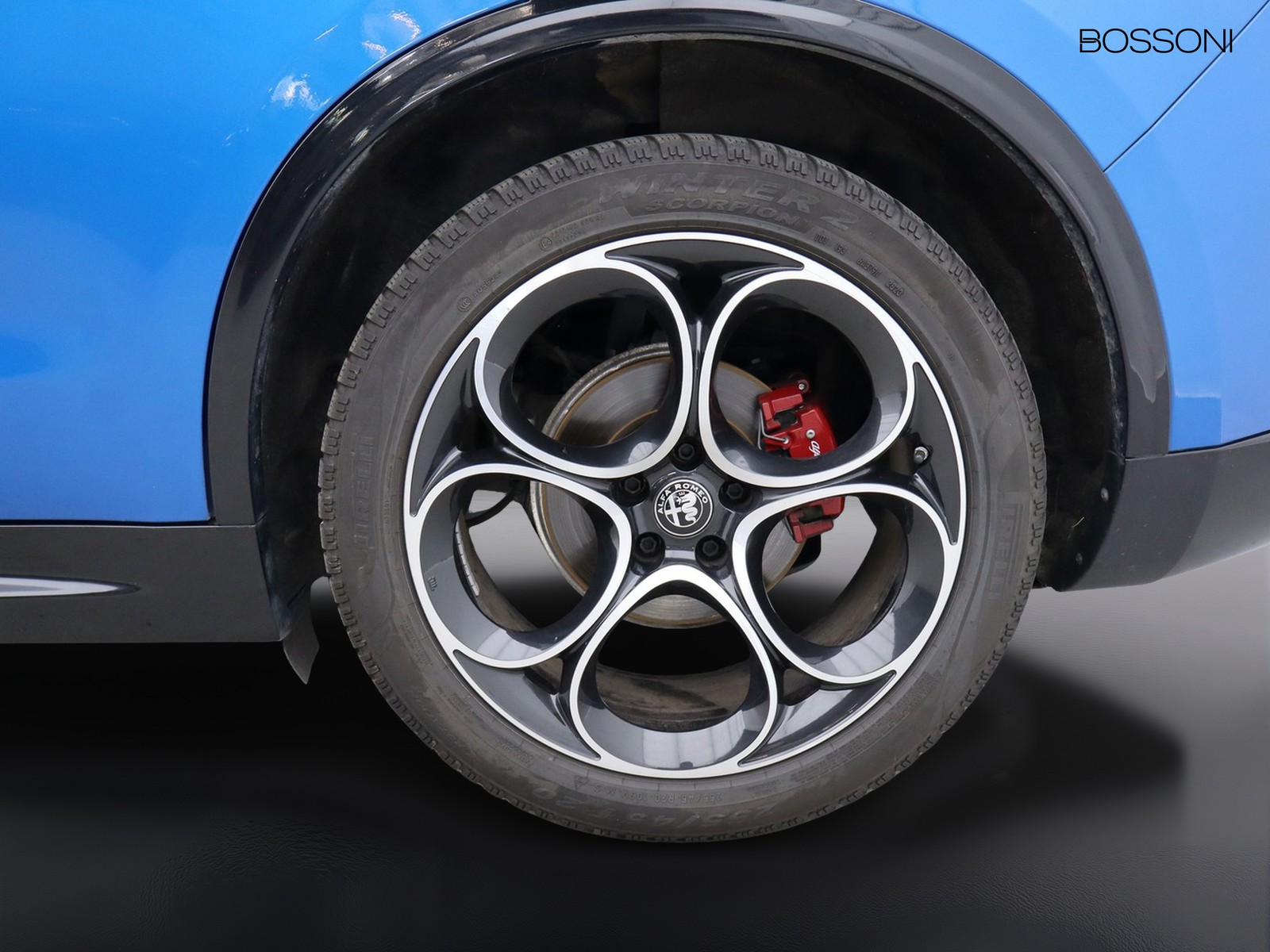 4 - Alfa Romeo Stelvio 2.2 turbo 210cv veloce q4 at8