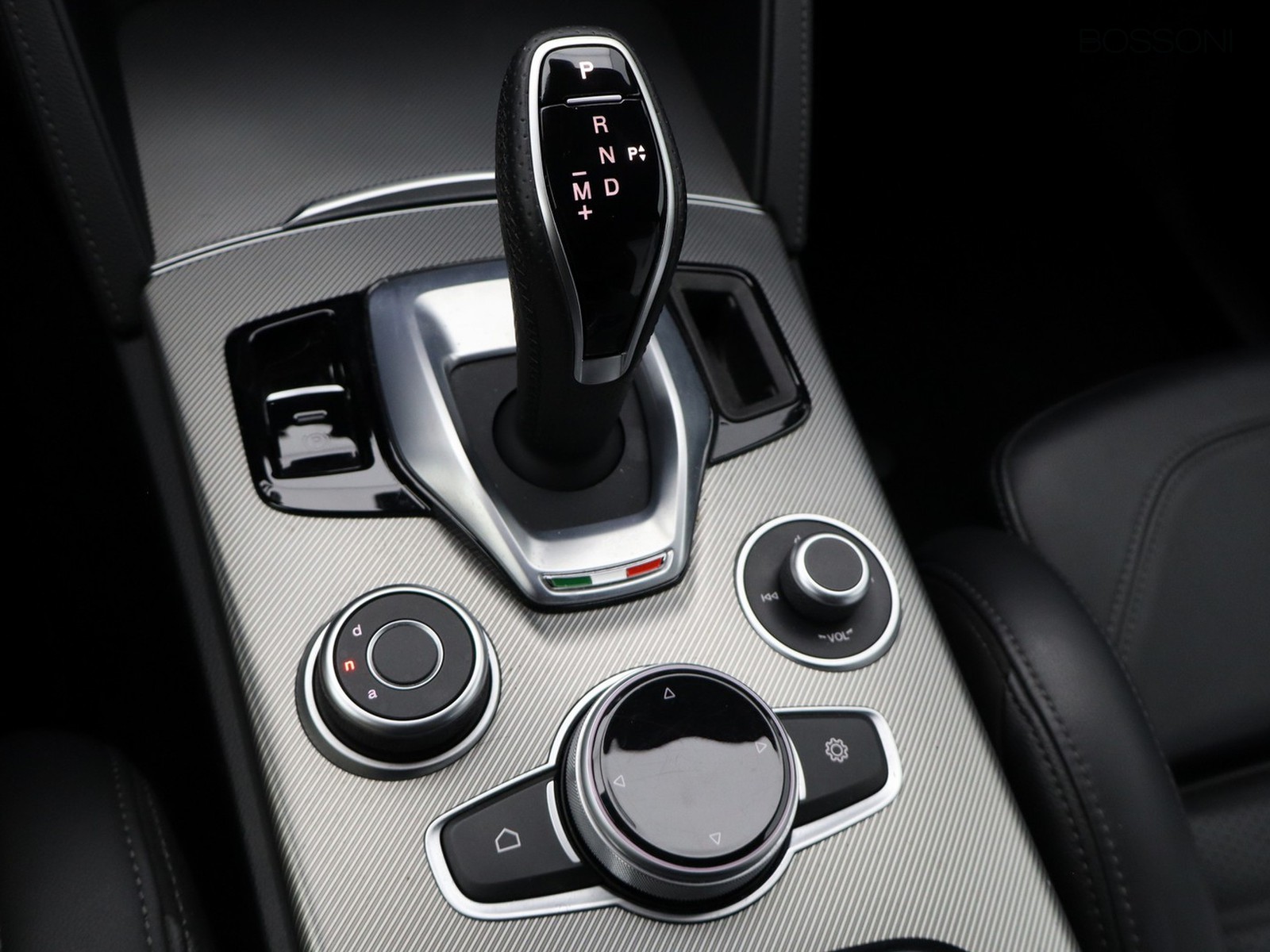 14 - Alfa Romeo Stelvio 2.2 turbo 210cv veloce q4 at8