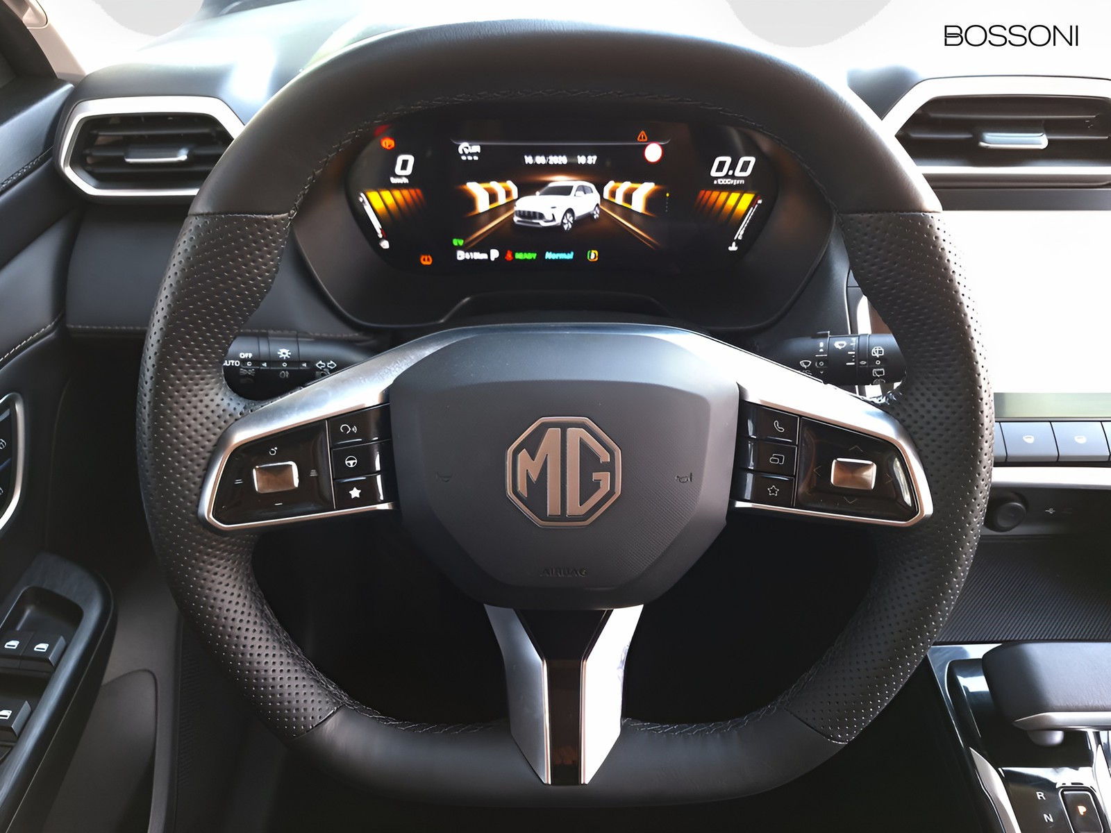 9 - Mg ZS 1.5 hybrid+ luxury auto