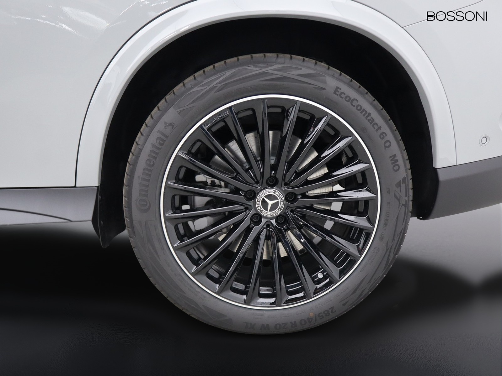 4 - Mercedes GLC suv 300 de plug in hybrid amg line premium 4matic 9g-tronic