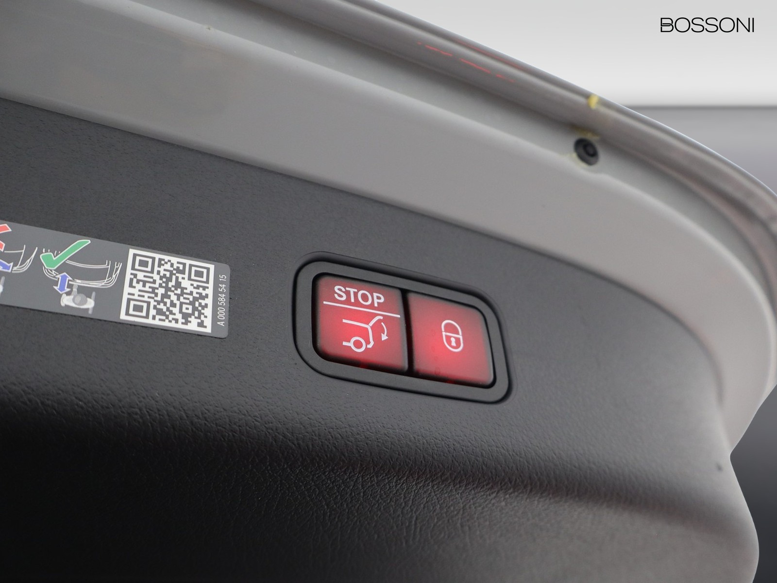 20 - Mercedes GLC suv 300 de plug in hybrid amg line premium 4matic 9g-tronic