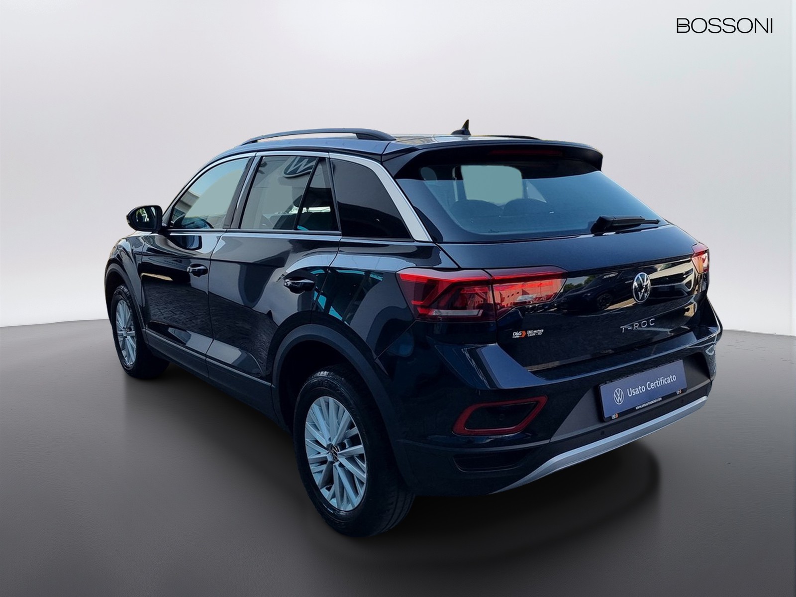 4 - Volkswagen T-Roc 1.5 tsi act life dsg