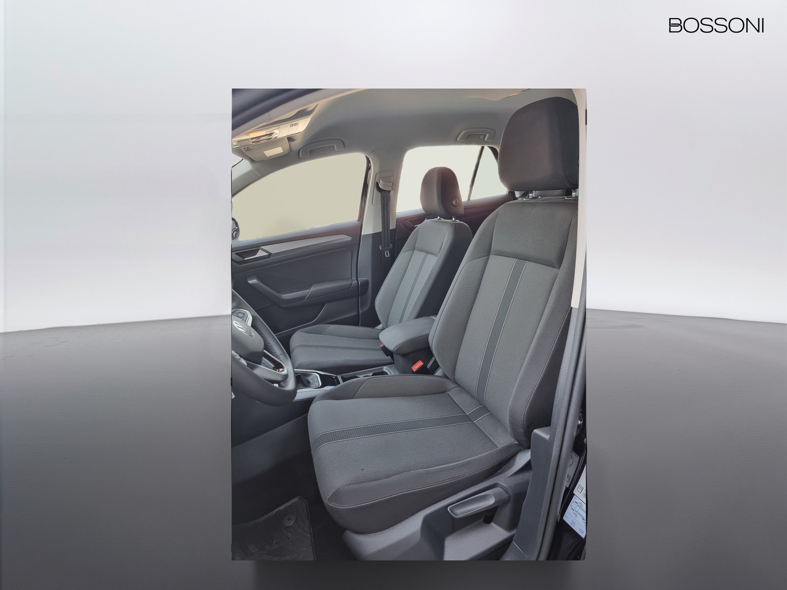 8 - Volkswagen T-Roc 1.5 tsi act life dsg