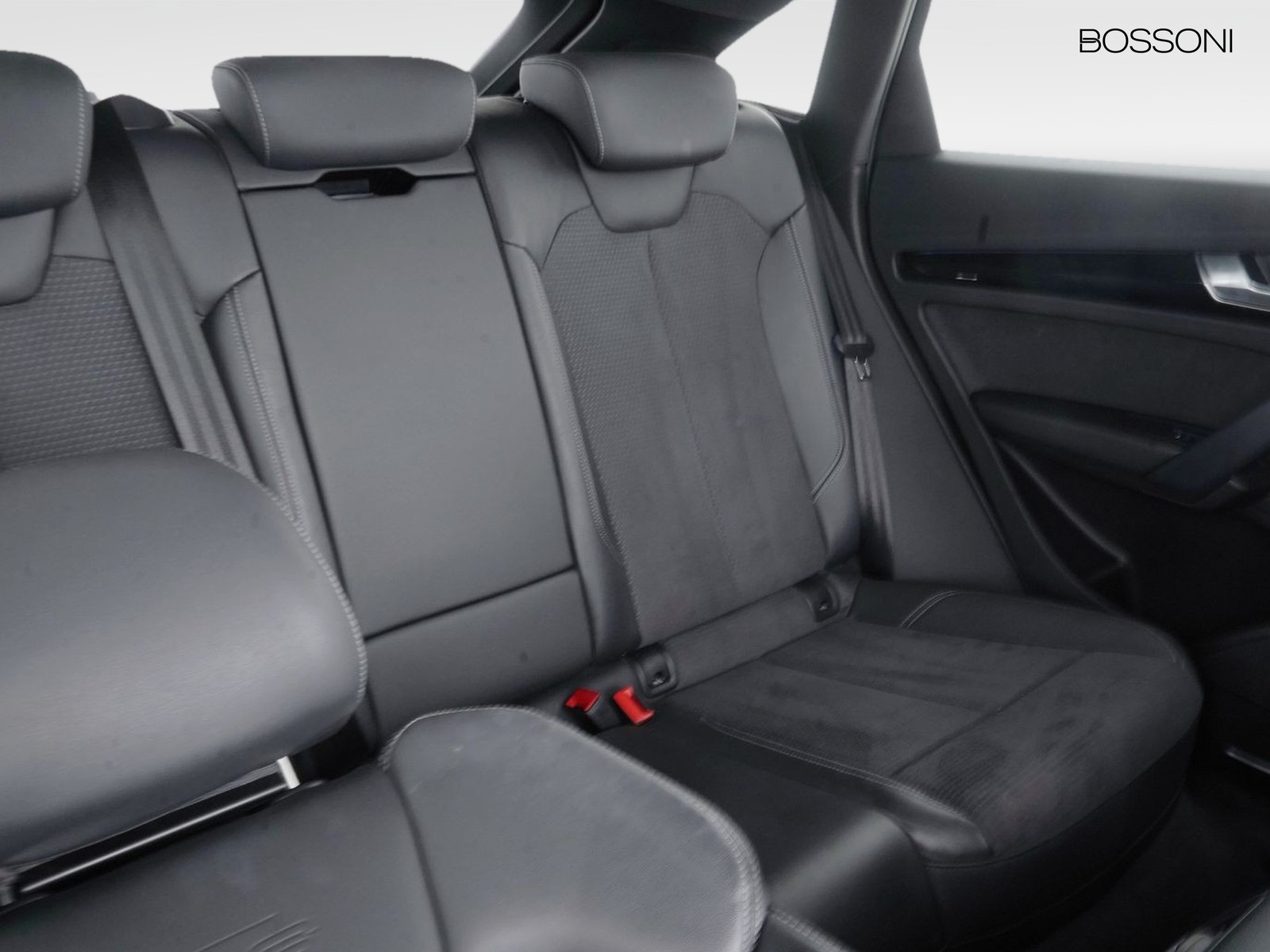 20 - Audi Q5 sportback 40 2.0 tdi mhev 12v identity black quattro s tronic