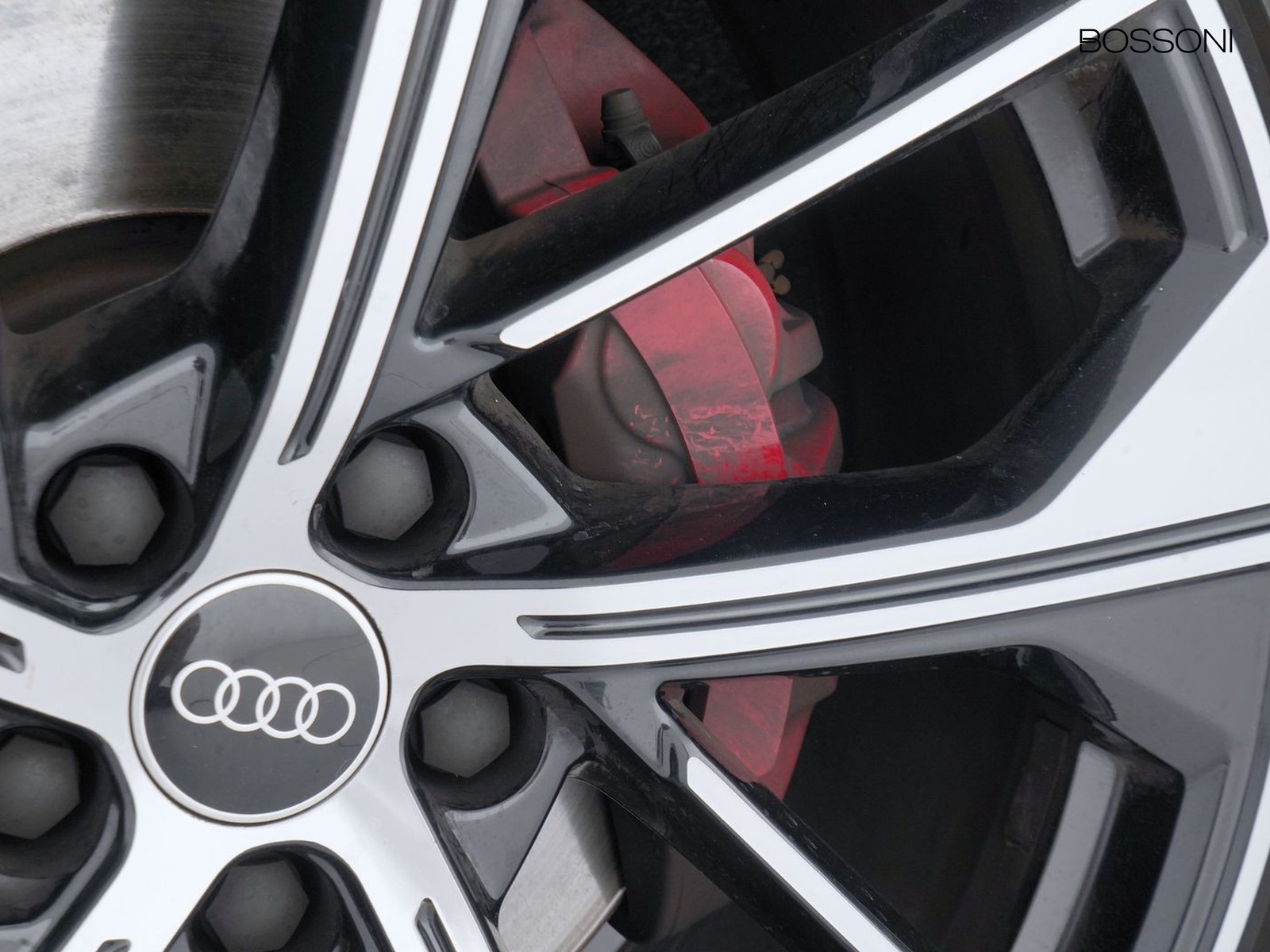 38 - Audi Q5 sportback 40 2.0 tdi mhev 12v identity black quattro s tronic