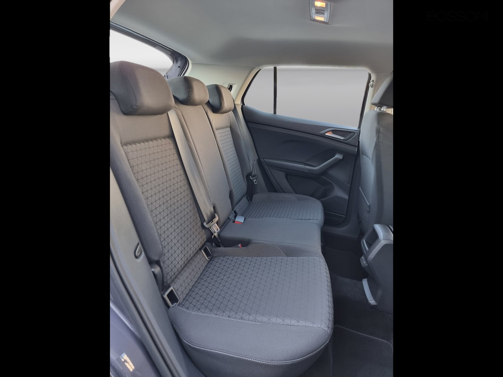 12 - Volkswagen T-Cross 1.0 tsi 95cv style